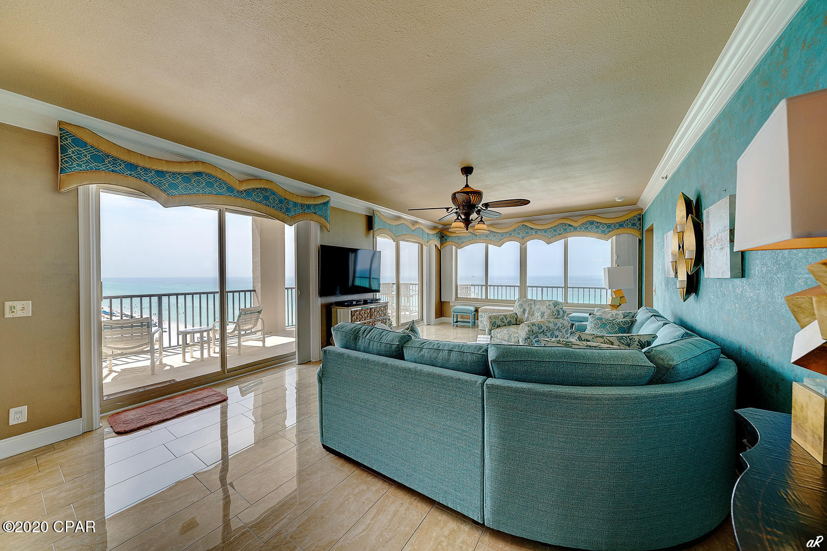 Summerwinds Condo - Residential