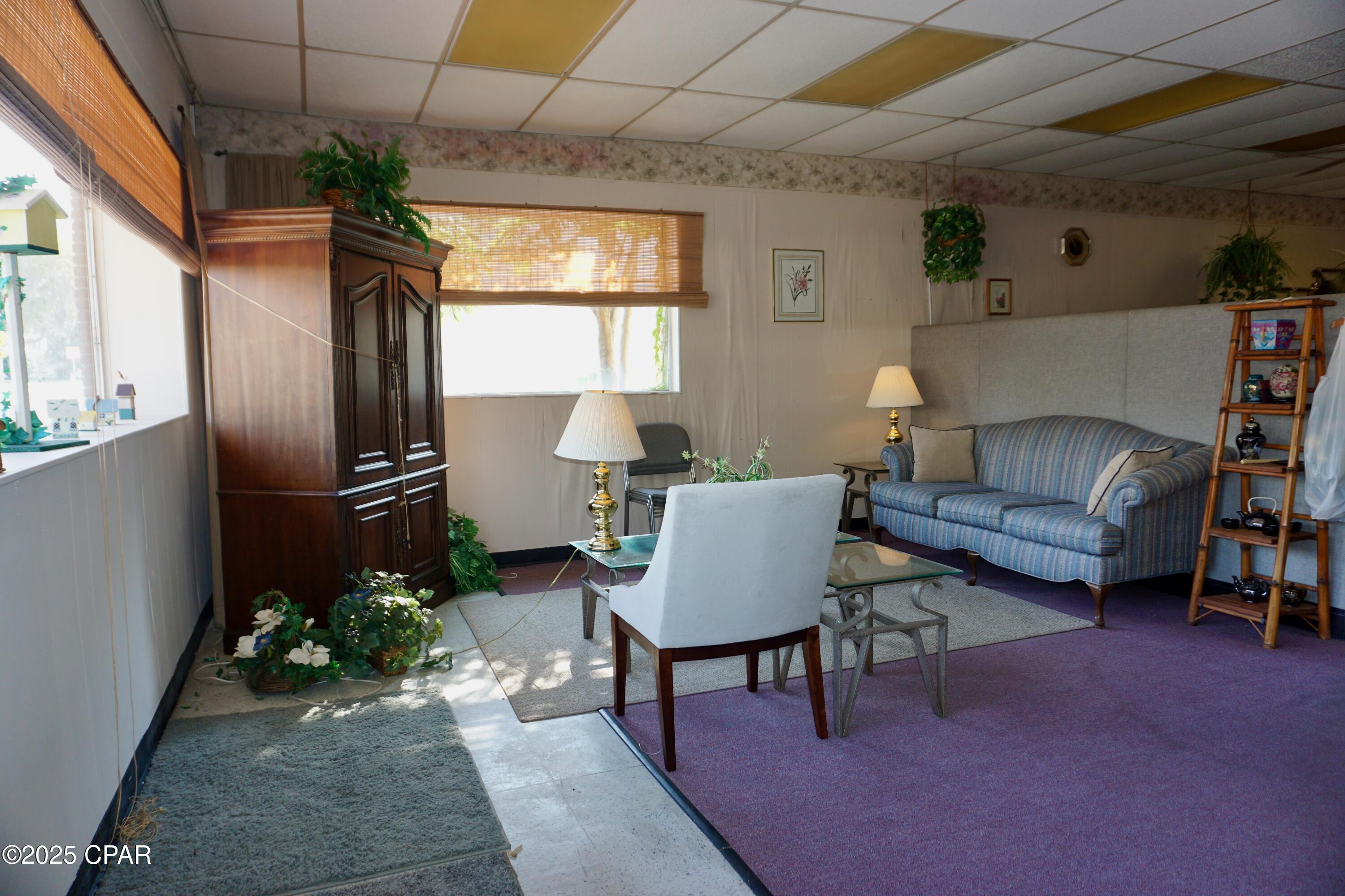 [No Recorded Subdiv] - Commercial Sale