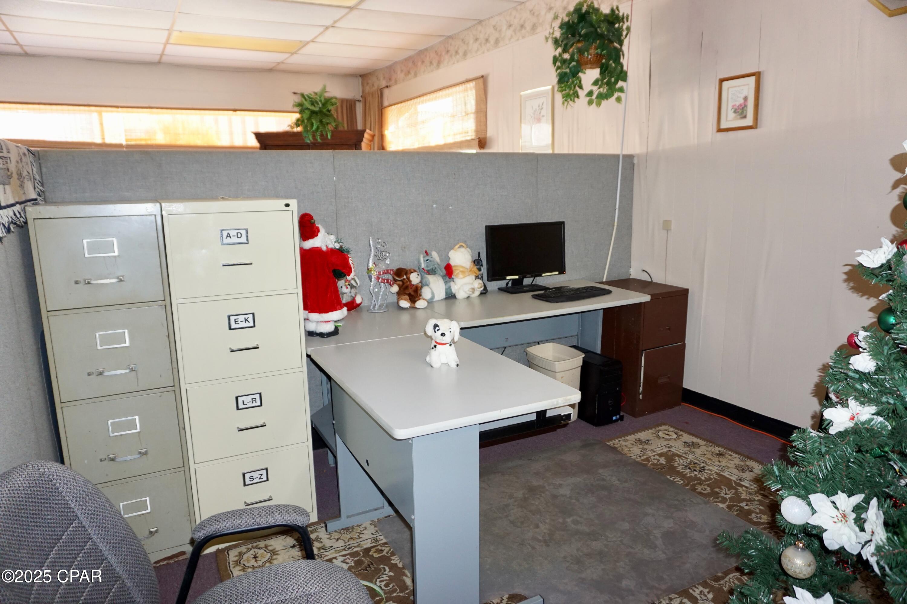 [No Recorded Subdiv] - Commercial Sale