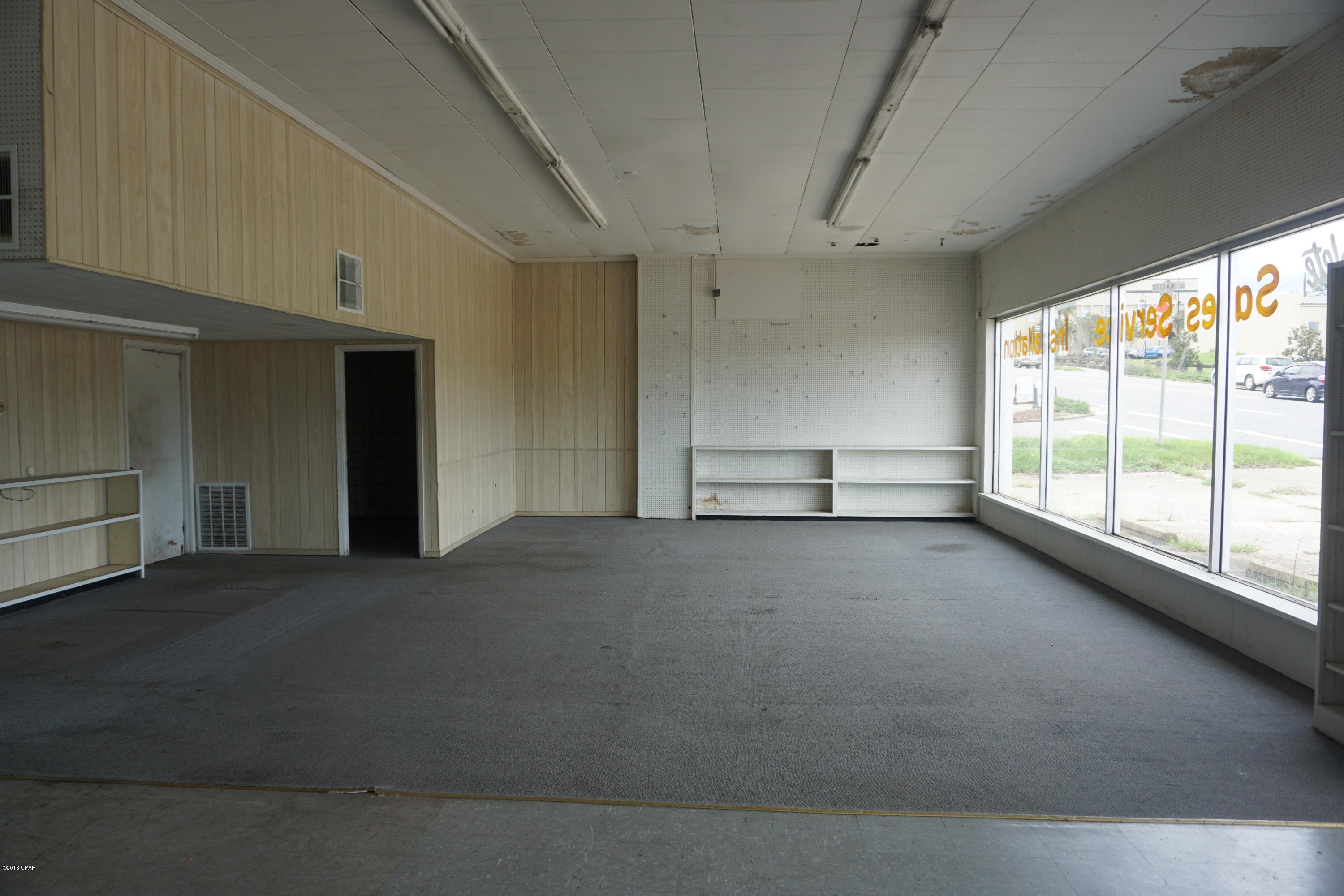 [No Recorded Subdiv] - Commercial Sale