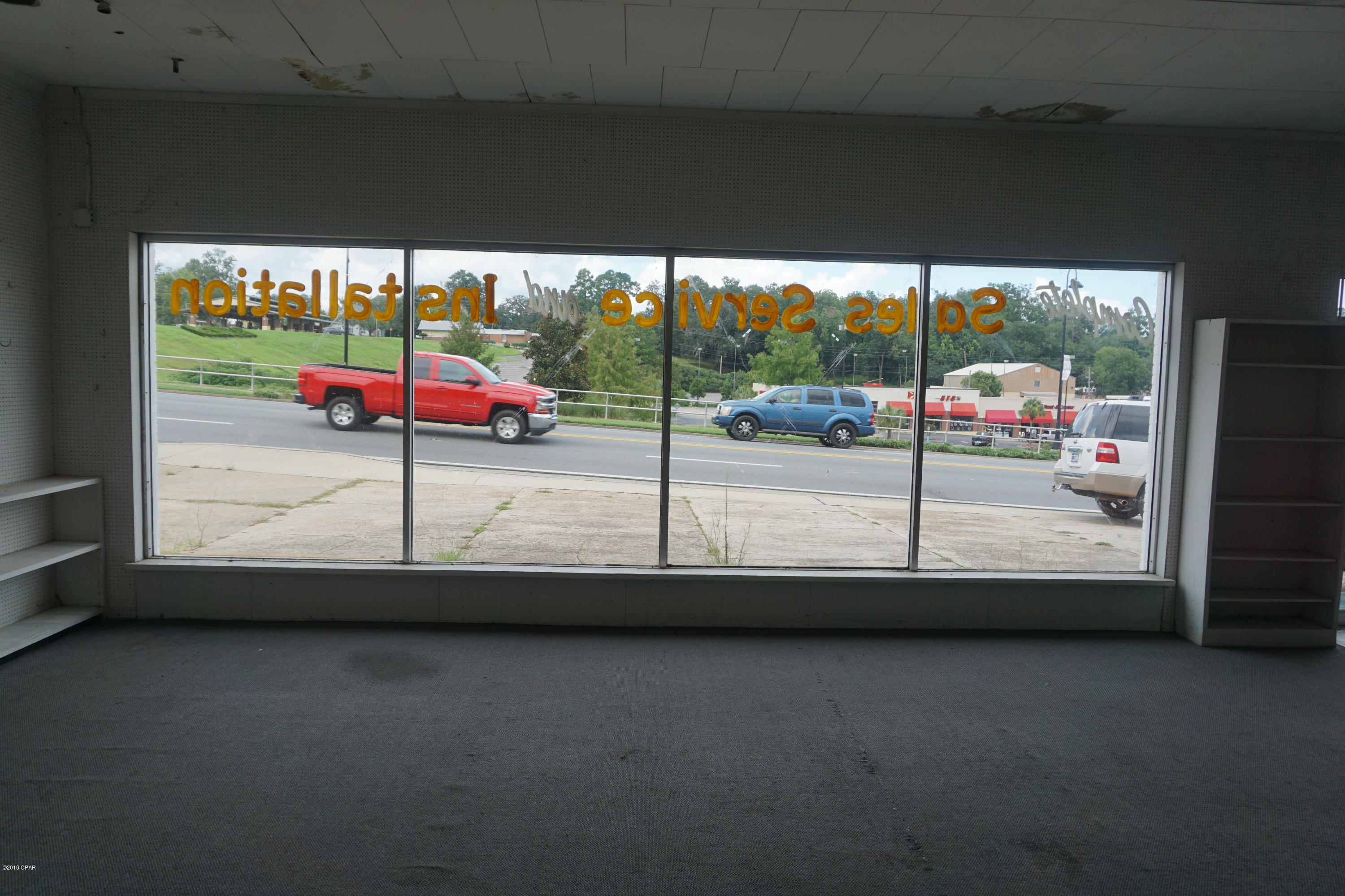 [No Recorded Subdiv] - Commercial Sale