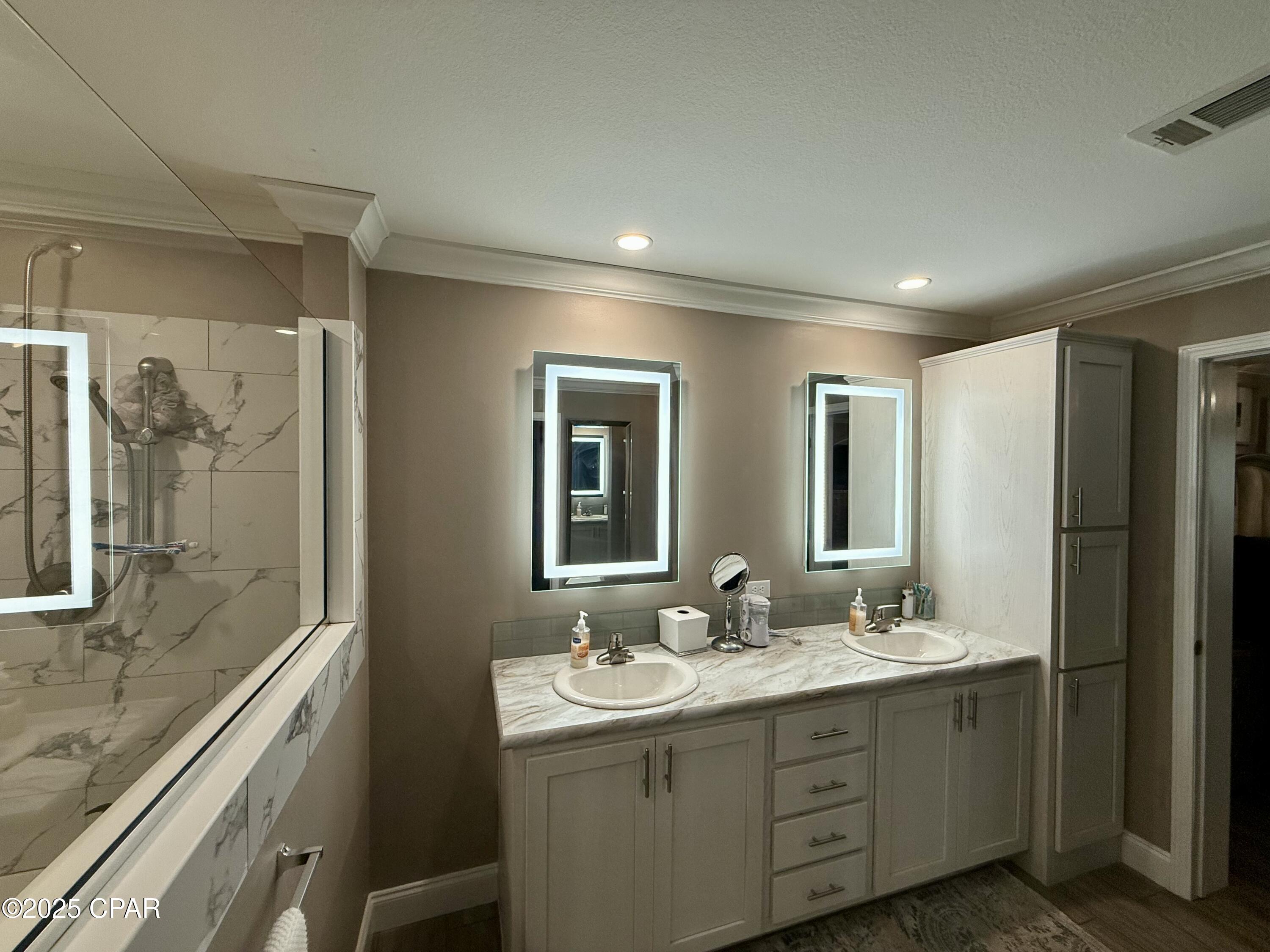 Paradise Lakes - Residential