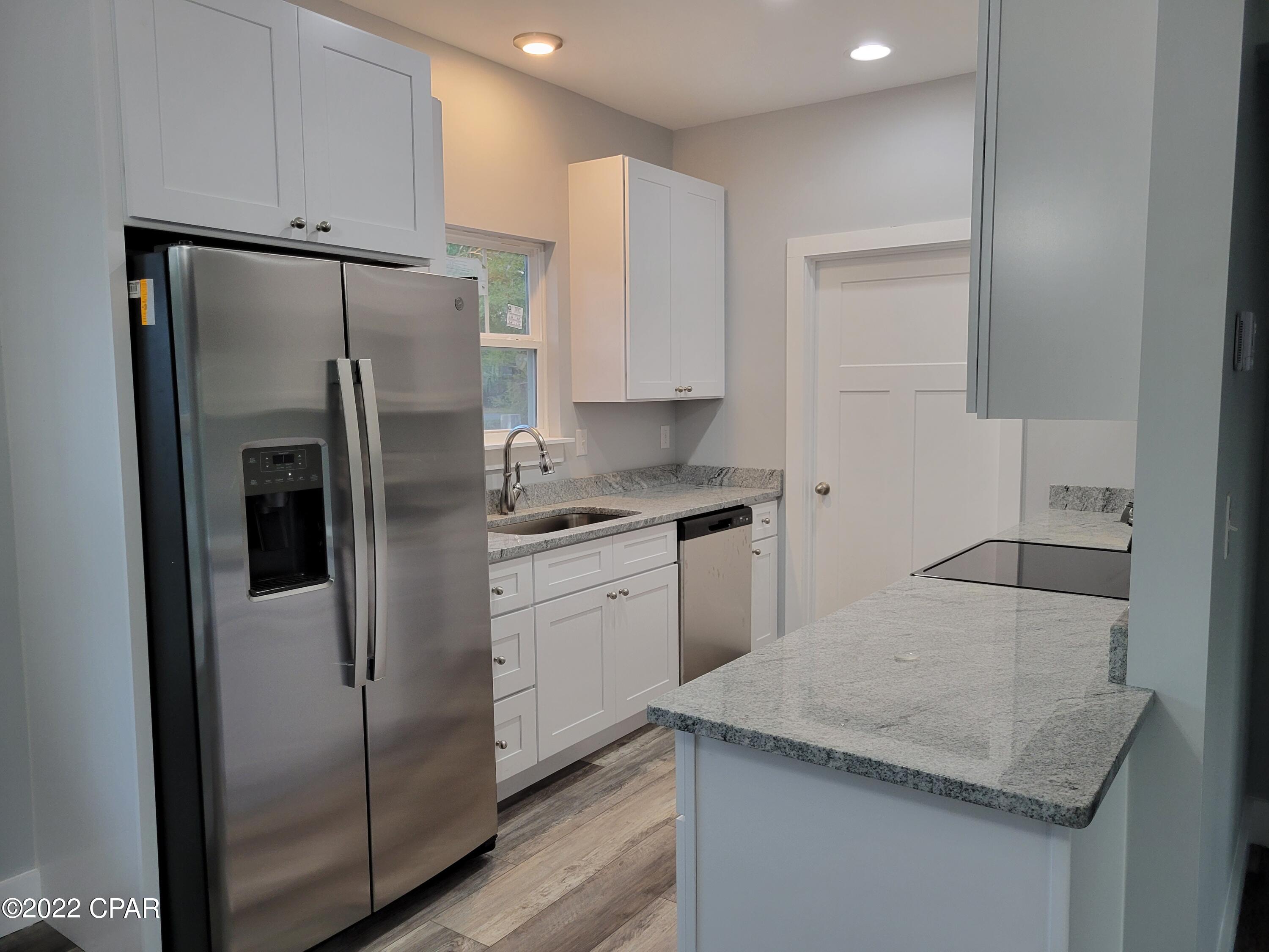 Leisure Lakes - Residential