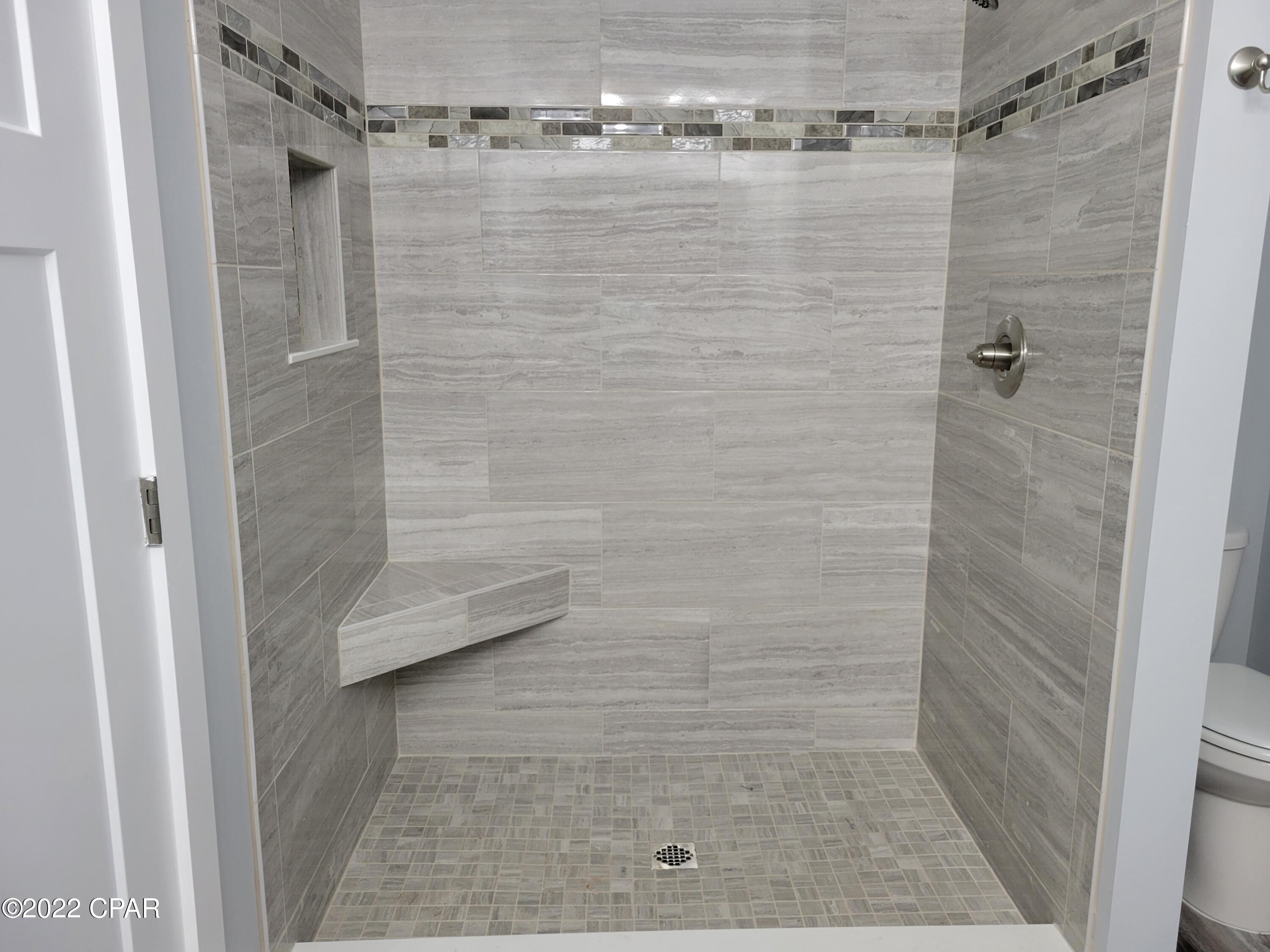 Leisure Lakes - Residential