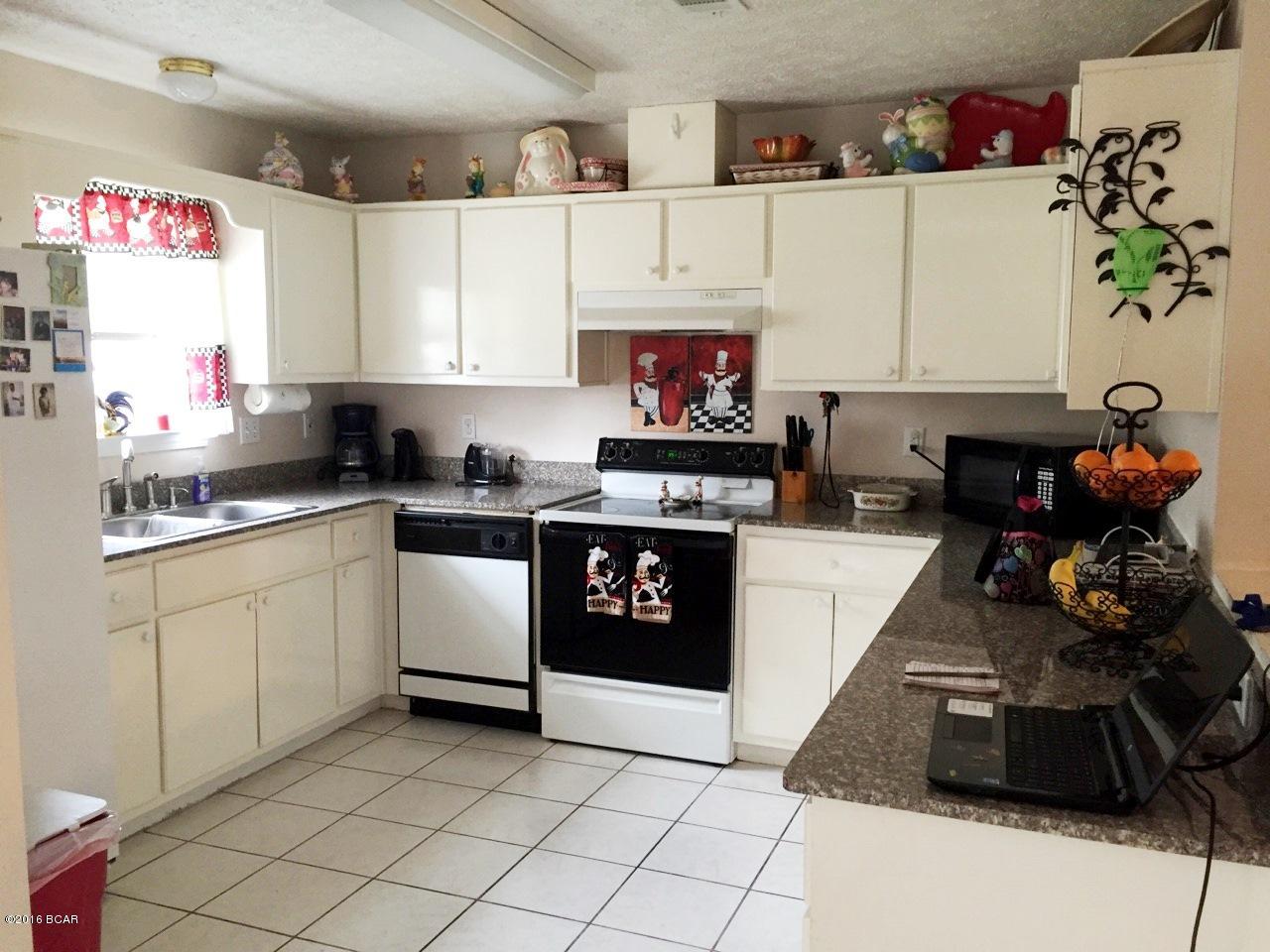 Pine Tree Place Unit 1 - Residential