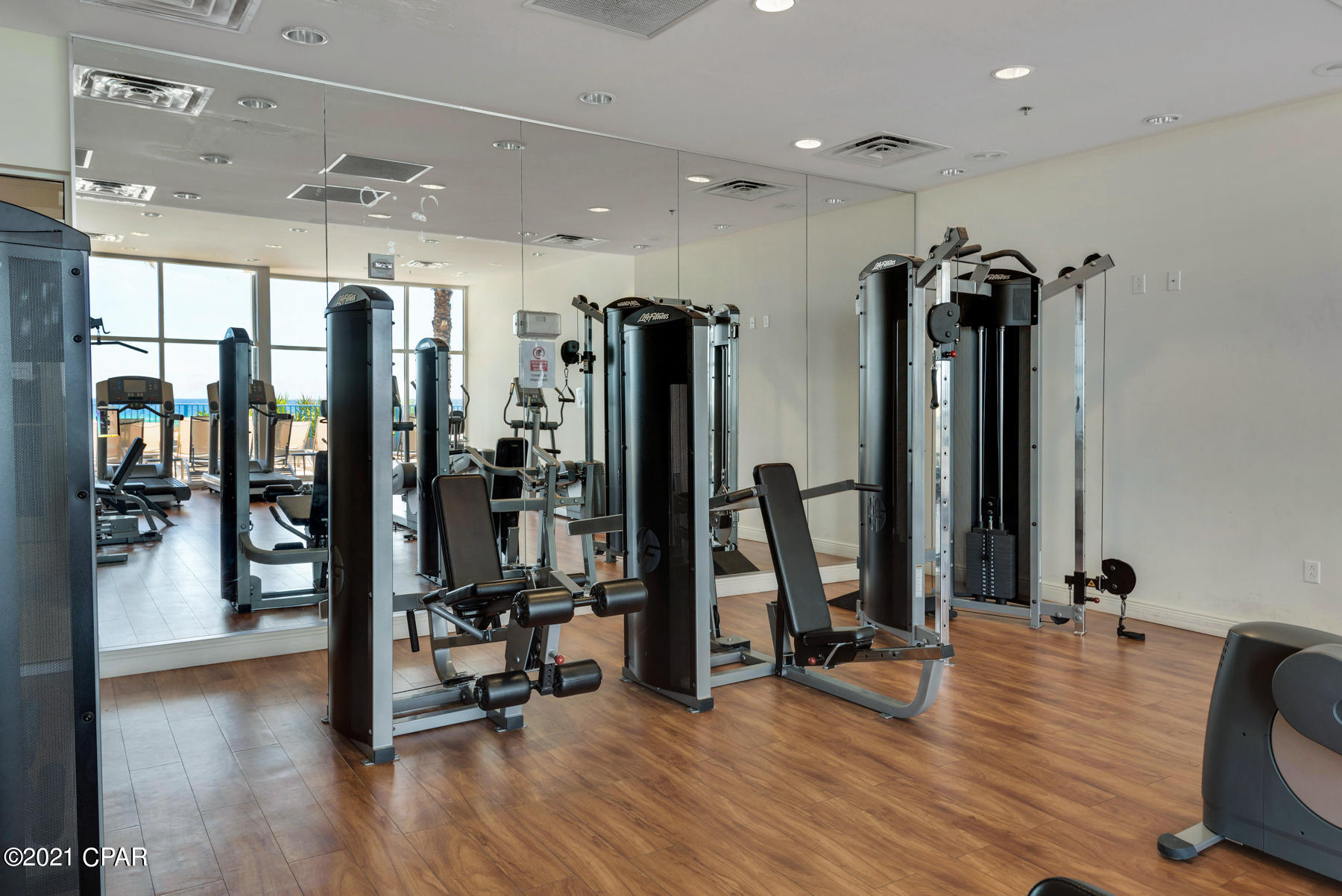 Sterling Breeze - Residential