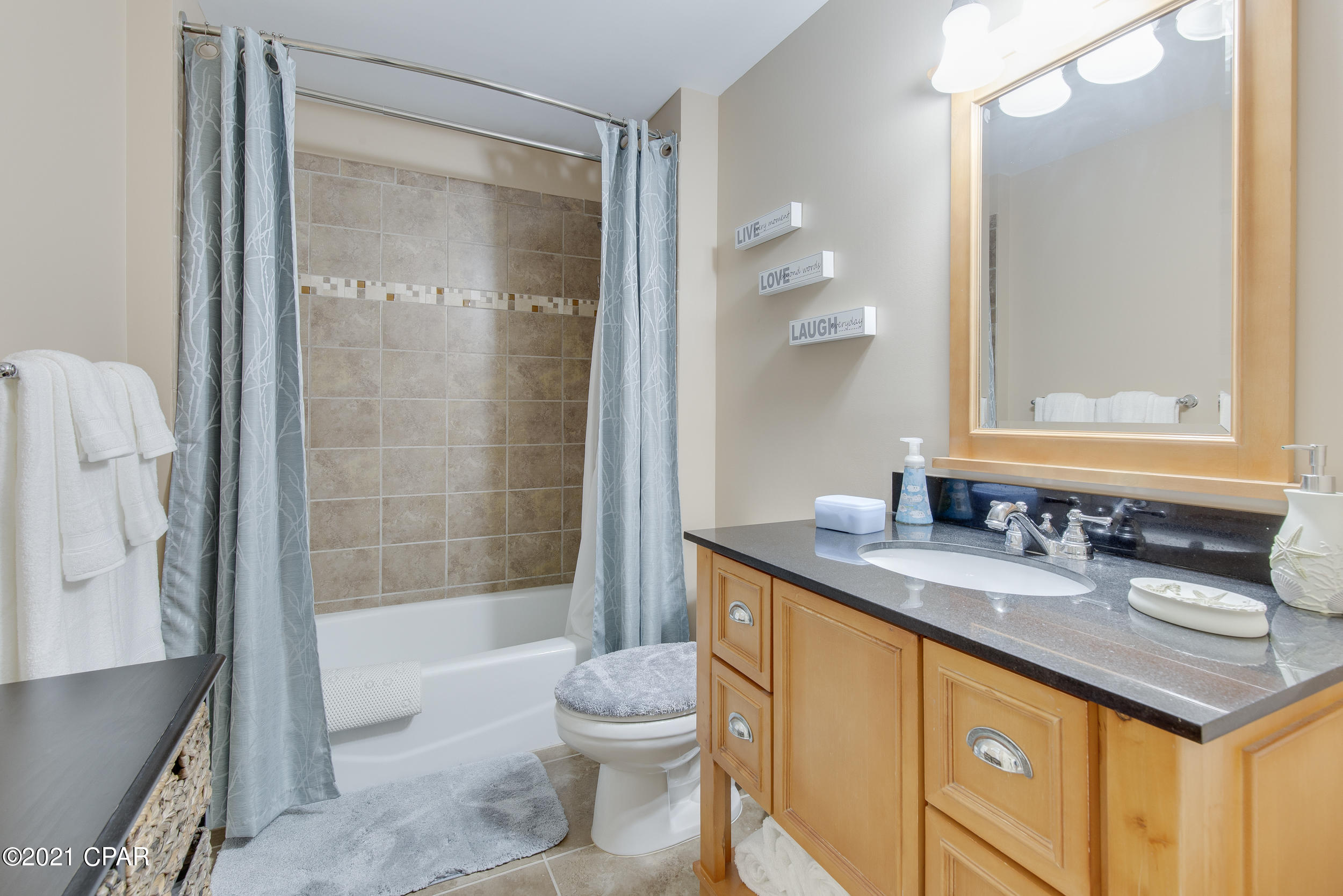 Sterling Breeze - Residential