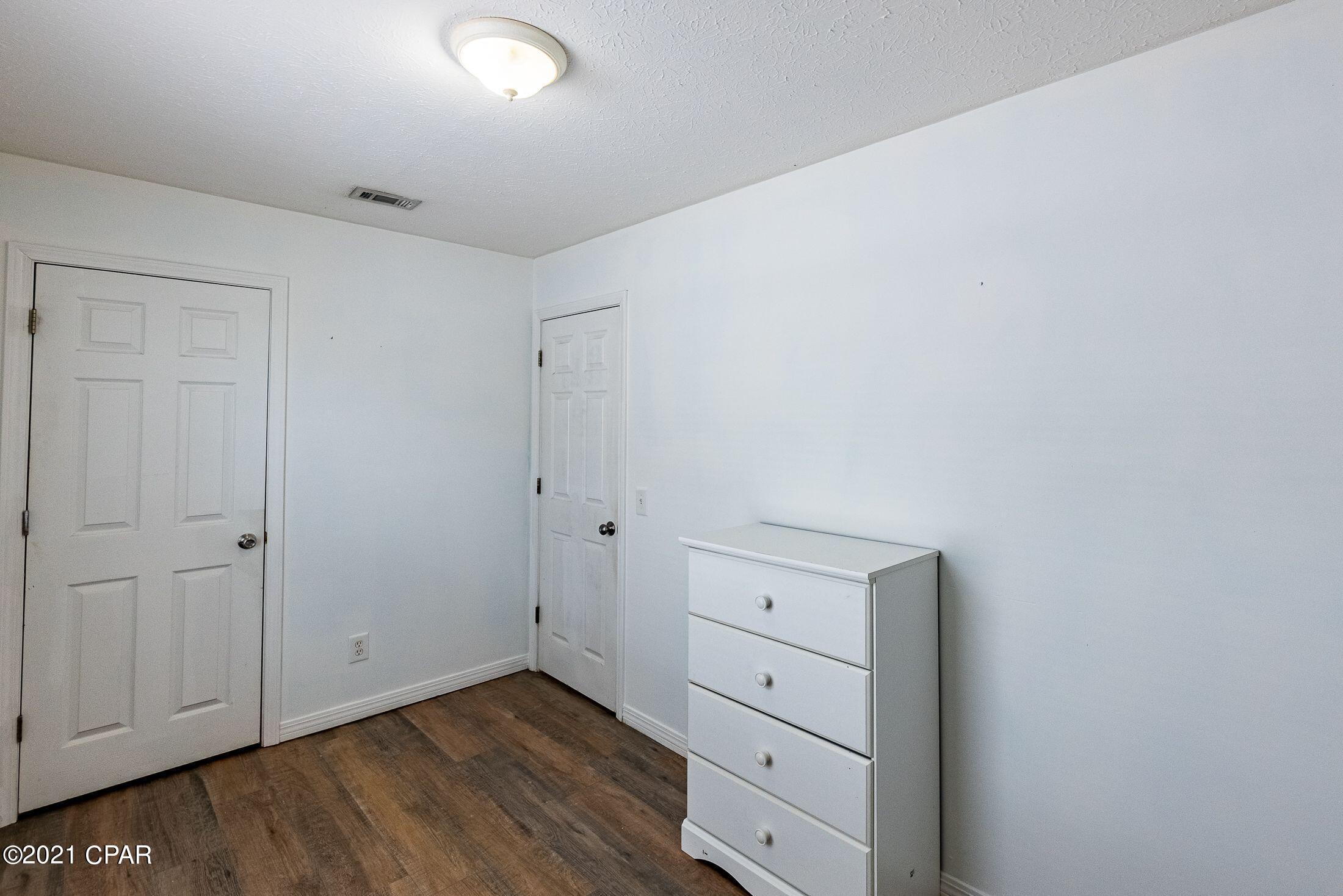 Fernwood Park - Residential