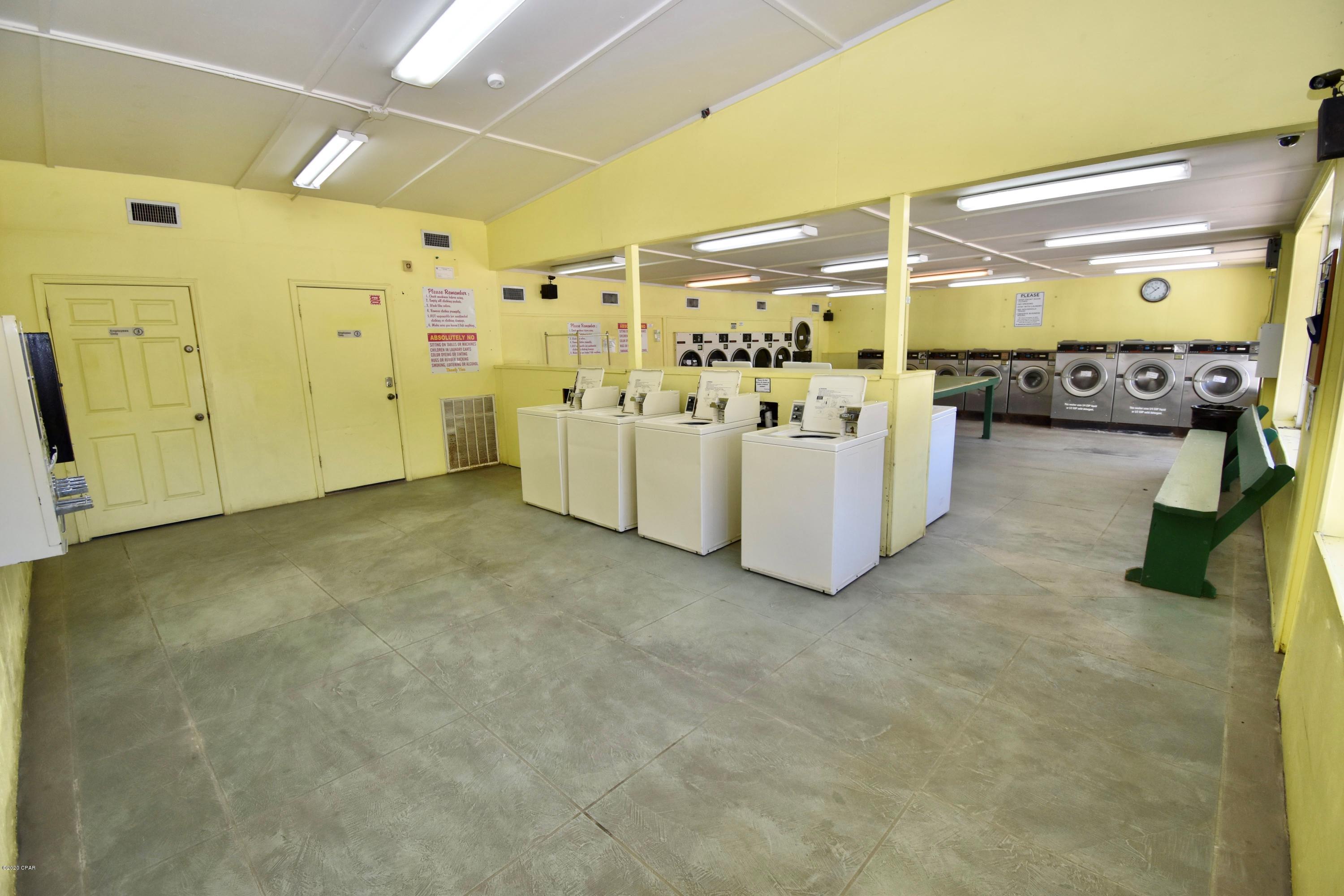 [No Recorded Subdiv] - Commercial Sale