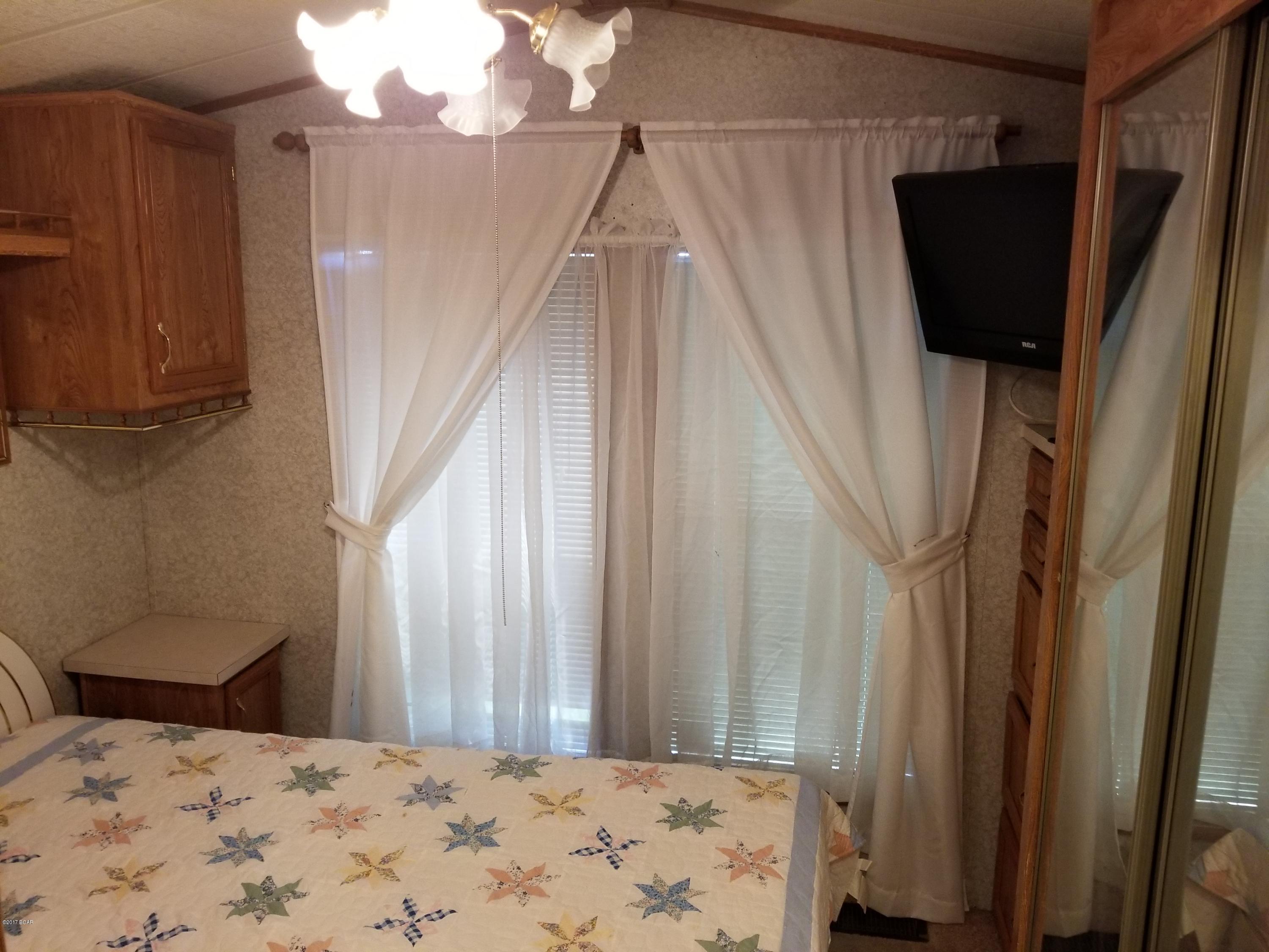 Emerald Pointe Resort - Residential