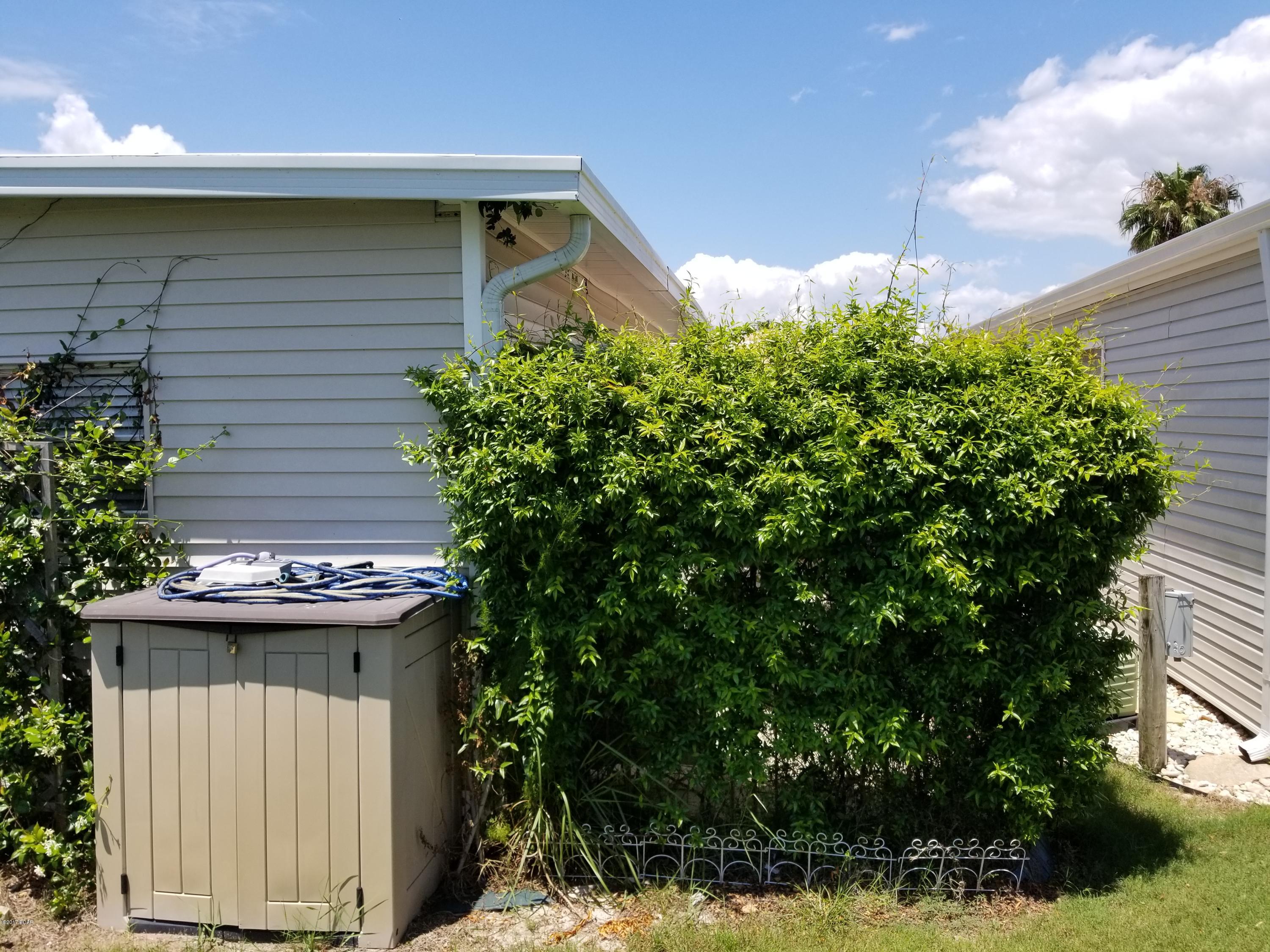 Emerald Pointe Resort - Residential