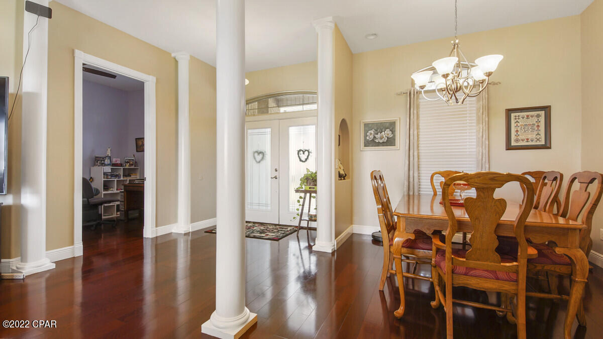 Kirkland Manor - Residential