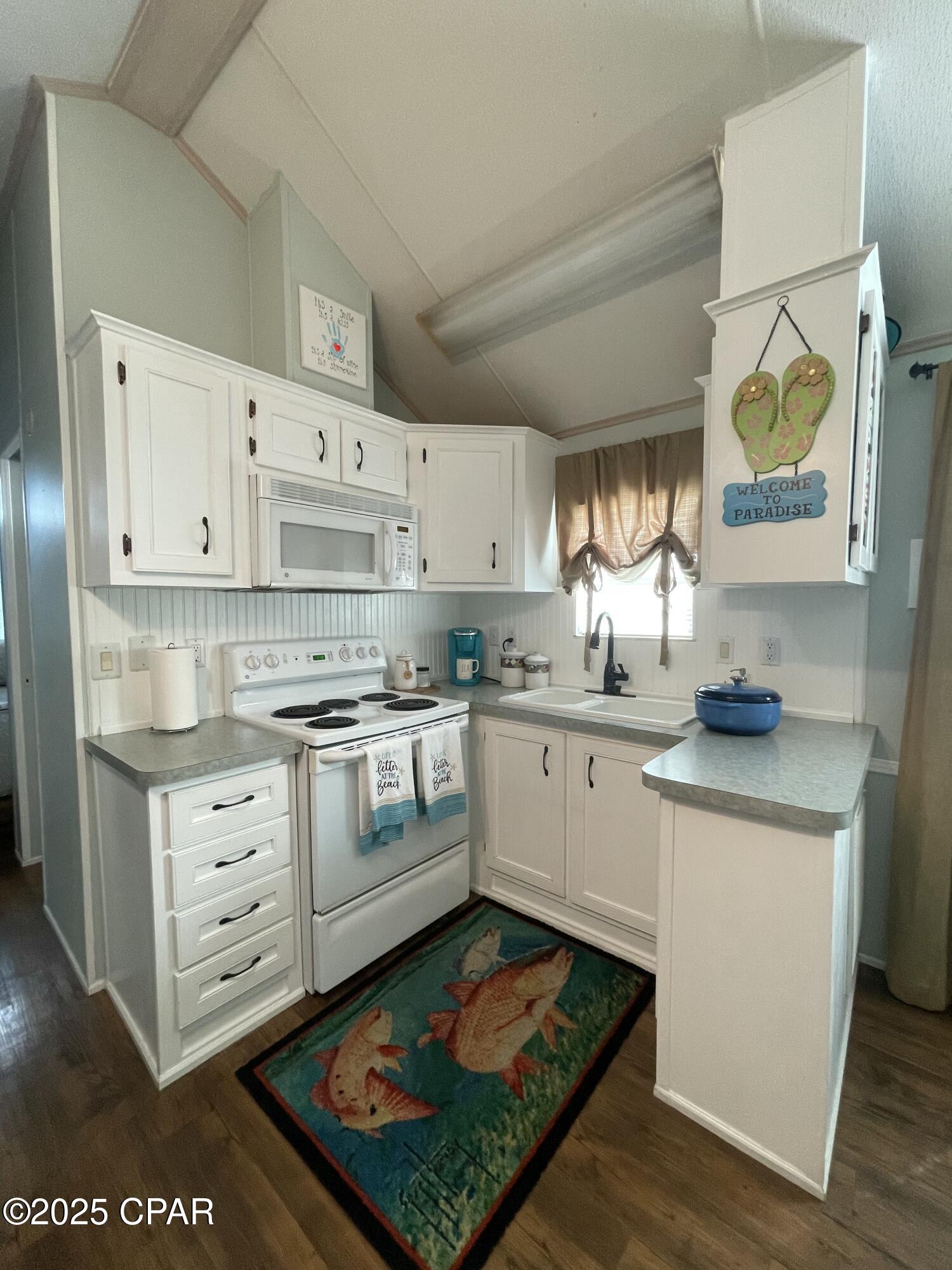 Emerald Pointe Resort - Residential