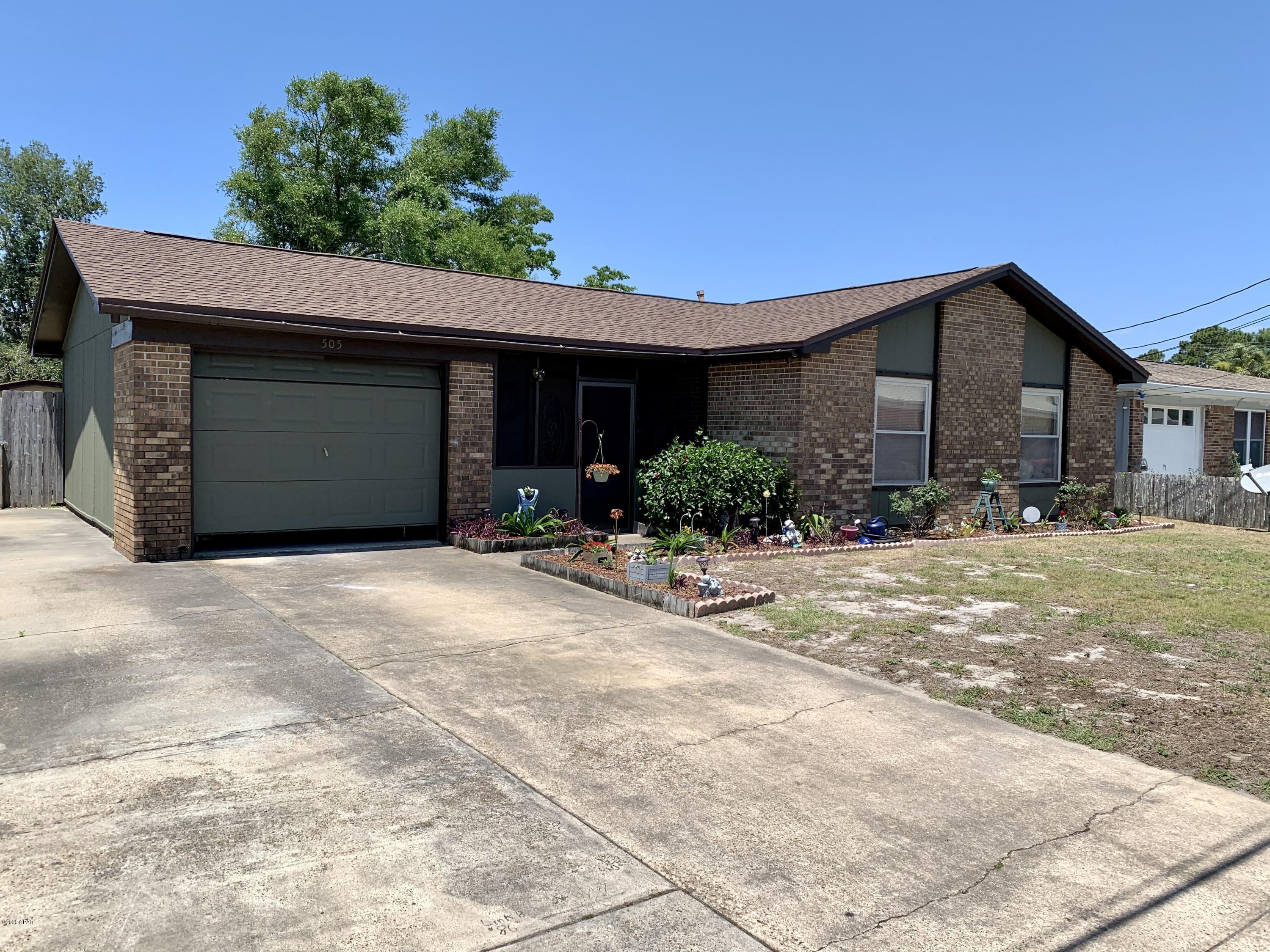 Hutchison's 2nd To Bahama Bch - Residential