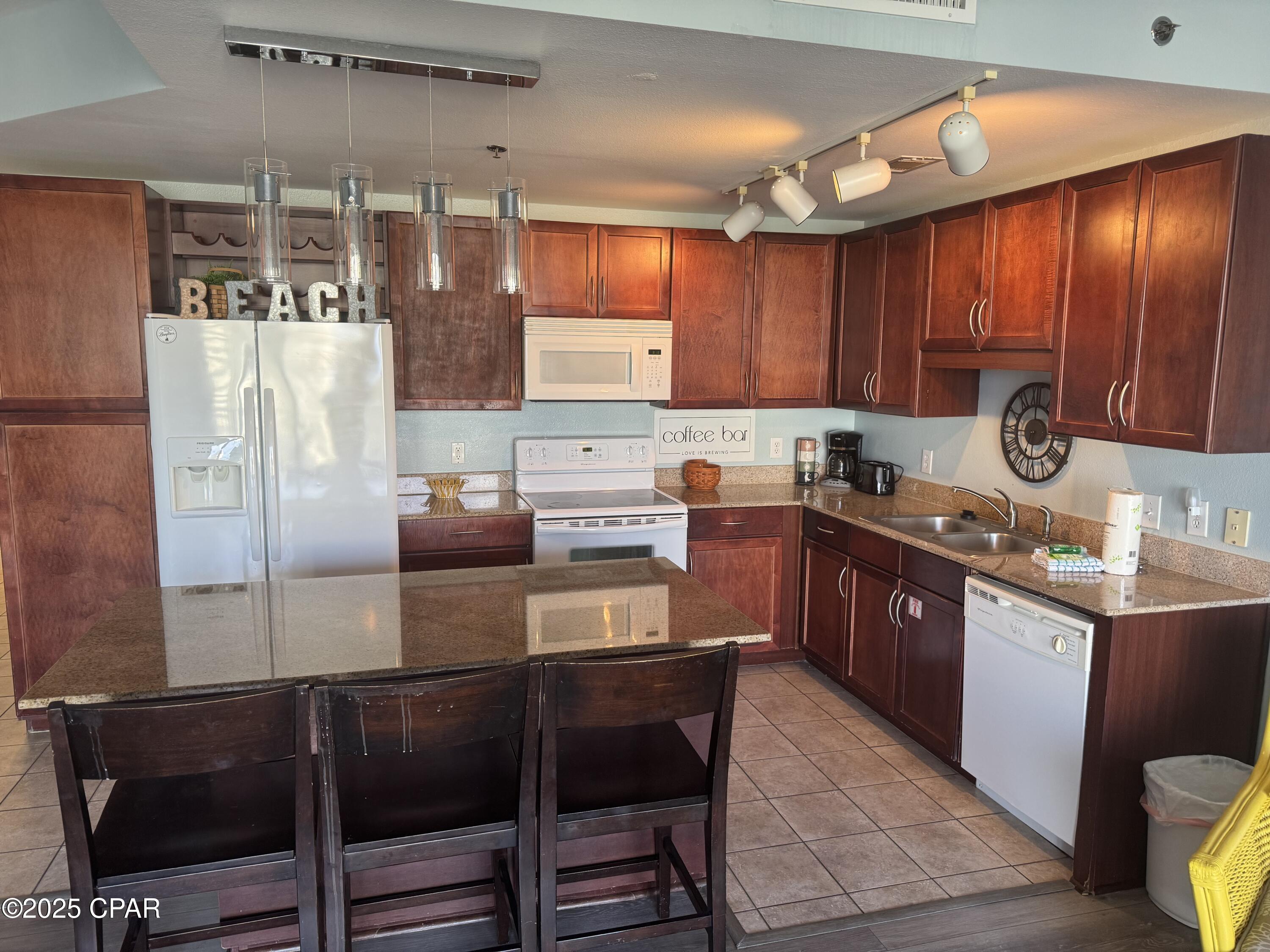 Laketown Wharf - Residential