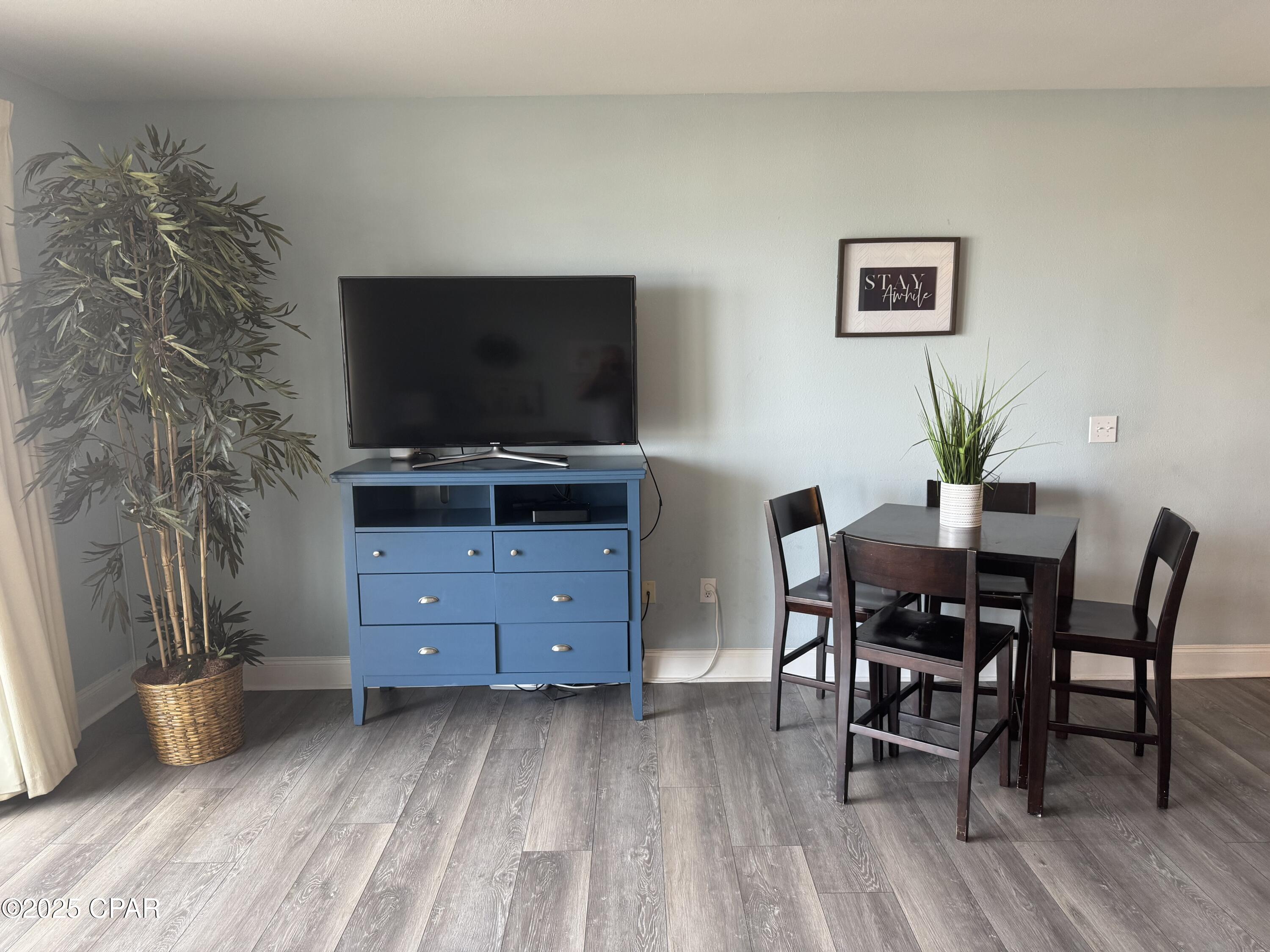 Laketown Wharf - Residential