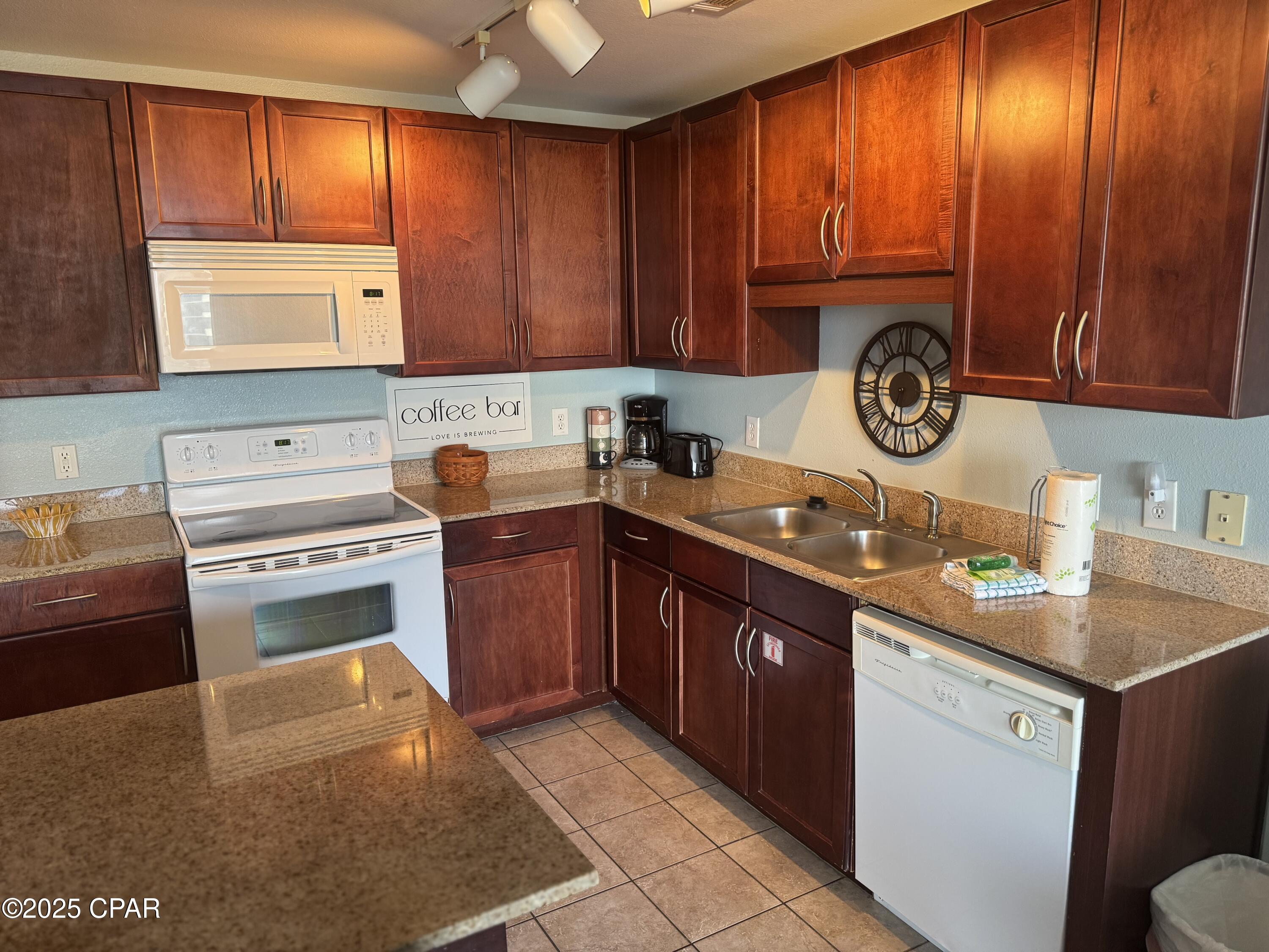 Laketown Wharf - Residential