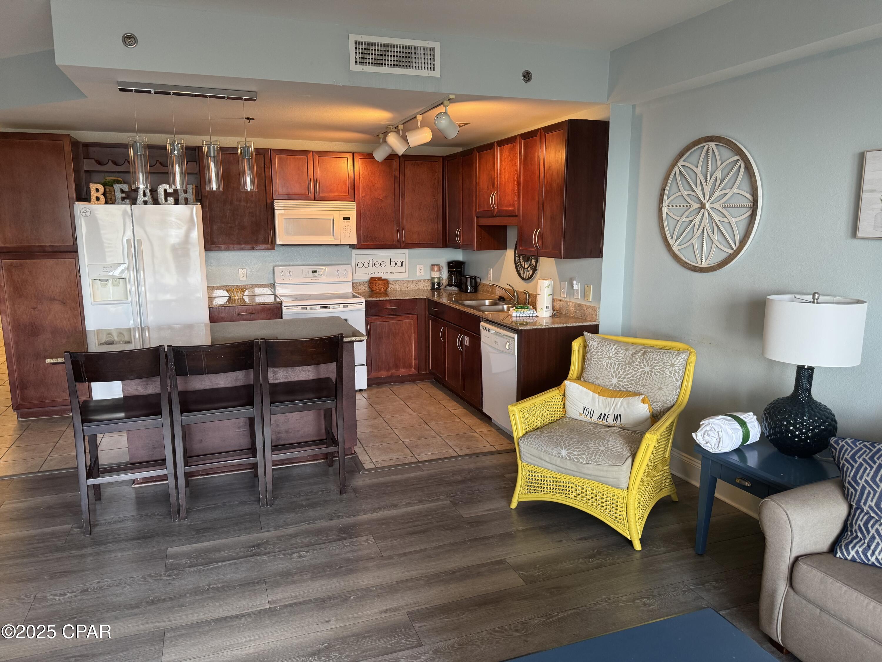 Laketown Wharf - Residential