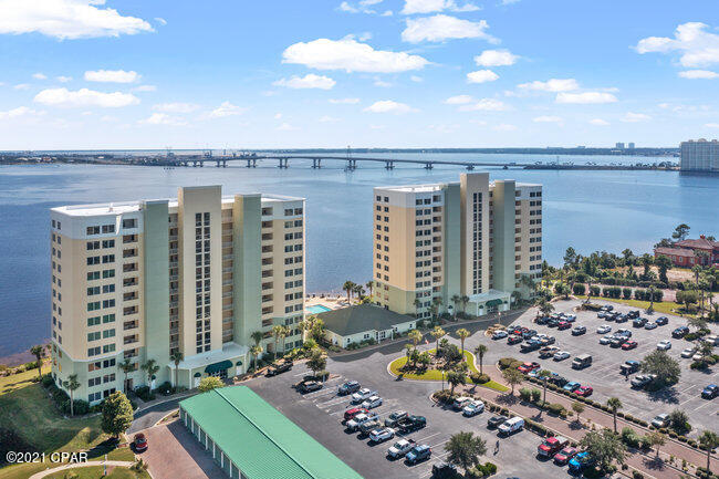 Hibiscus By The Bay - Residential