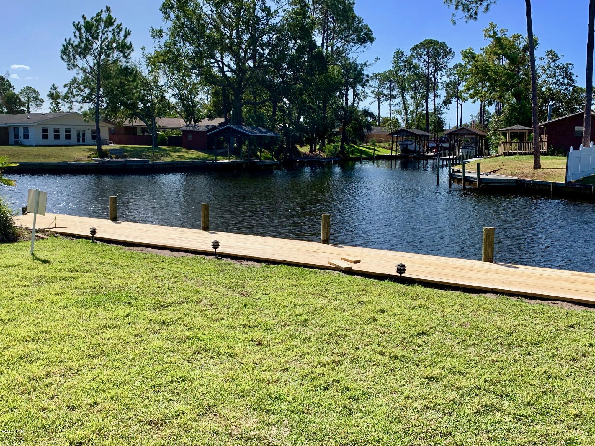 Dolphin Bay Ph I - Land