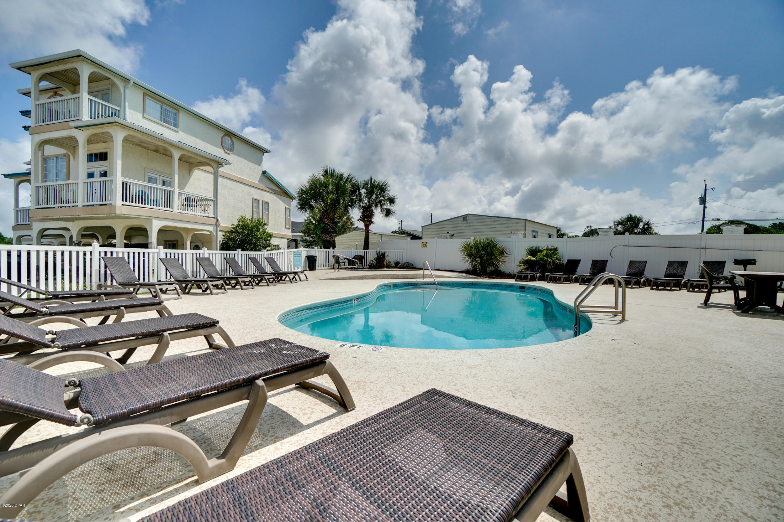 The Palms - Residential