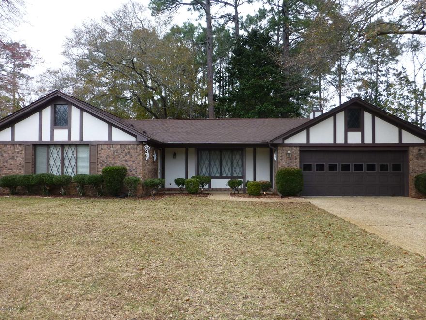 Hurry before it's gone! Has a new 30 year roof.  This beautifully maintained and updated  home in popular Derby Woods is looking for a new family. A spacious foyer welcomes you and opens into a large  a living /dining room  combination with crown molding and easy care  wood laminate flooring.  From there you step into a cozy breakfast room with sliding doors leading out to the patio and back yard. The kitchen is equipped with all appliances, generous cabinets & counter space and also a breakfast bar. The adjoining den with fireplace and built in shelving will be a favorite place for relaxing. The master bedroom is quite roomy and will easily accommodate large furnishings. Call today to schedule an appointment to view this wonderful home! Start showing may 21 st.
