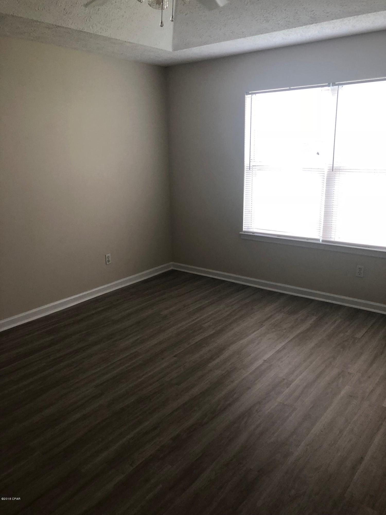 Fernwood Park - Residential Lease