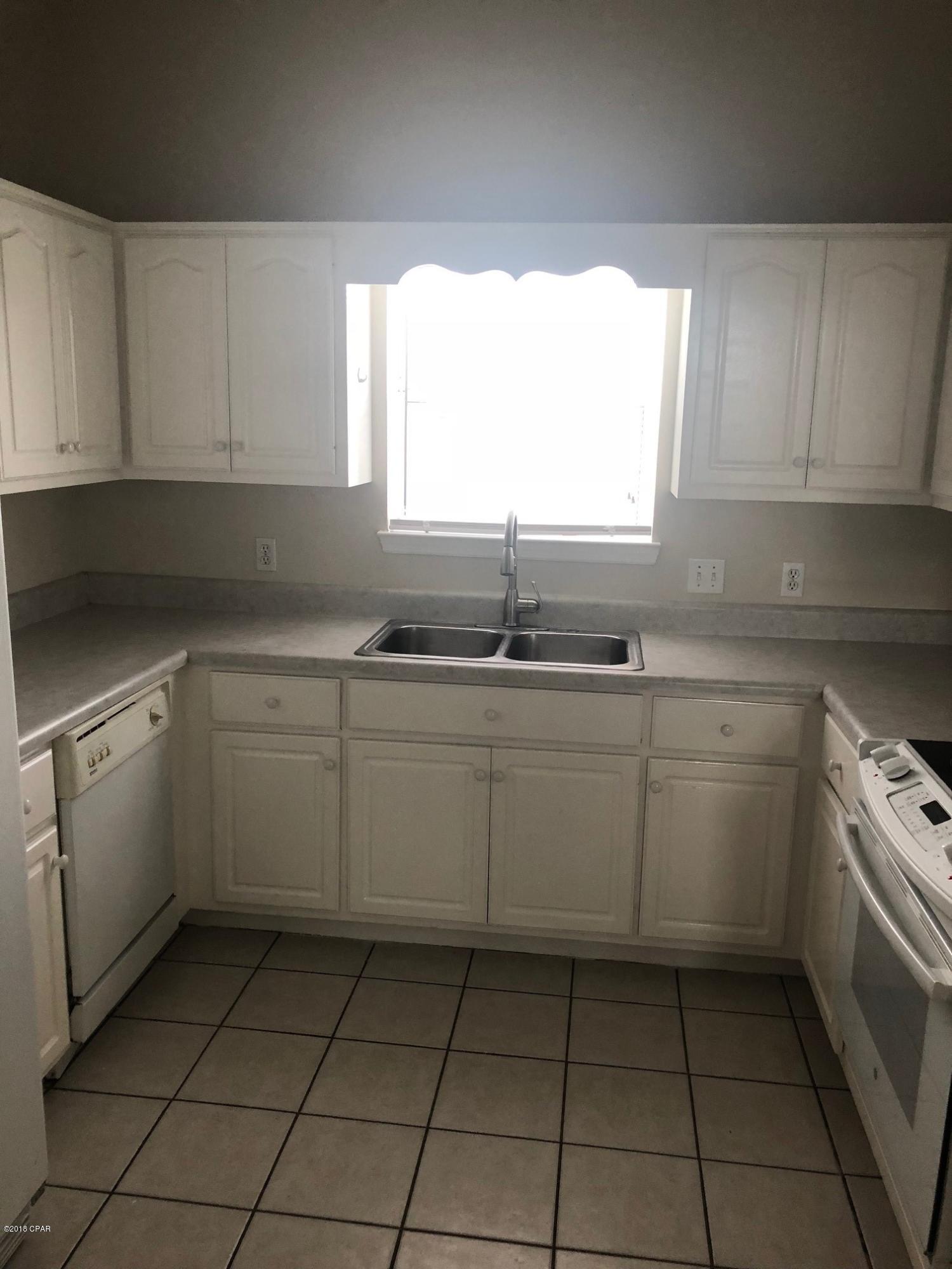 Fernwood Park - Residential Lease