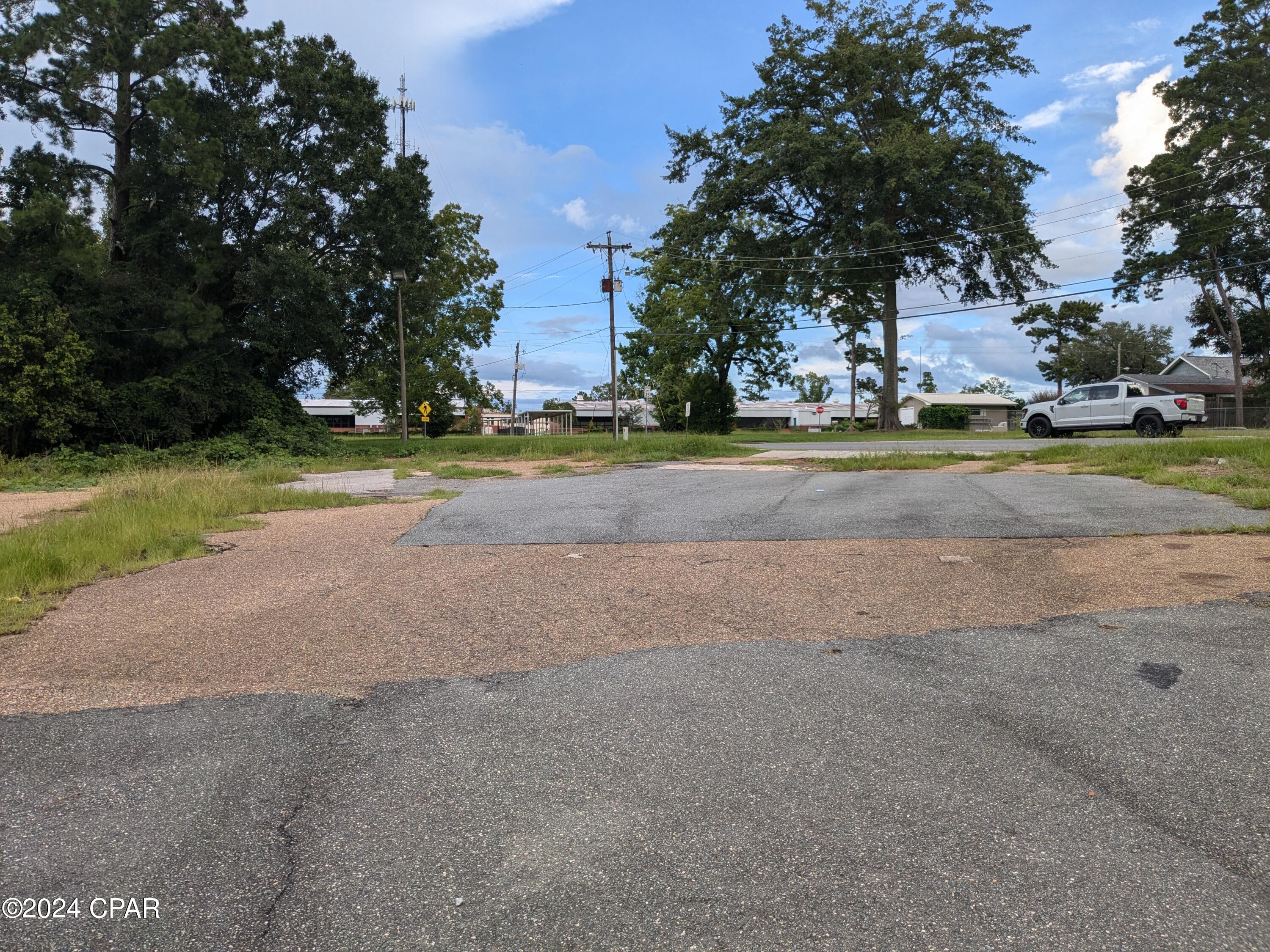 [No Recorded Subdiv] - Land