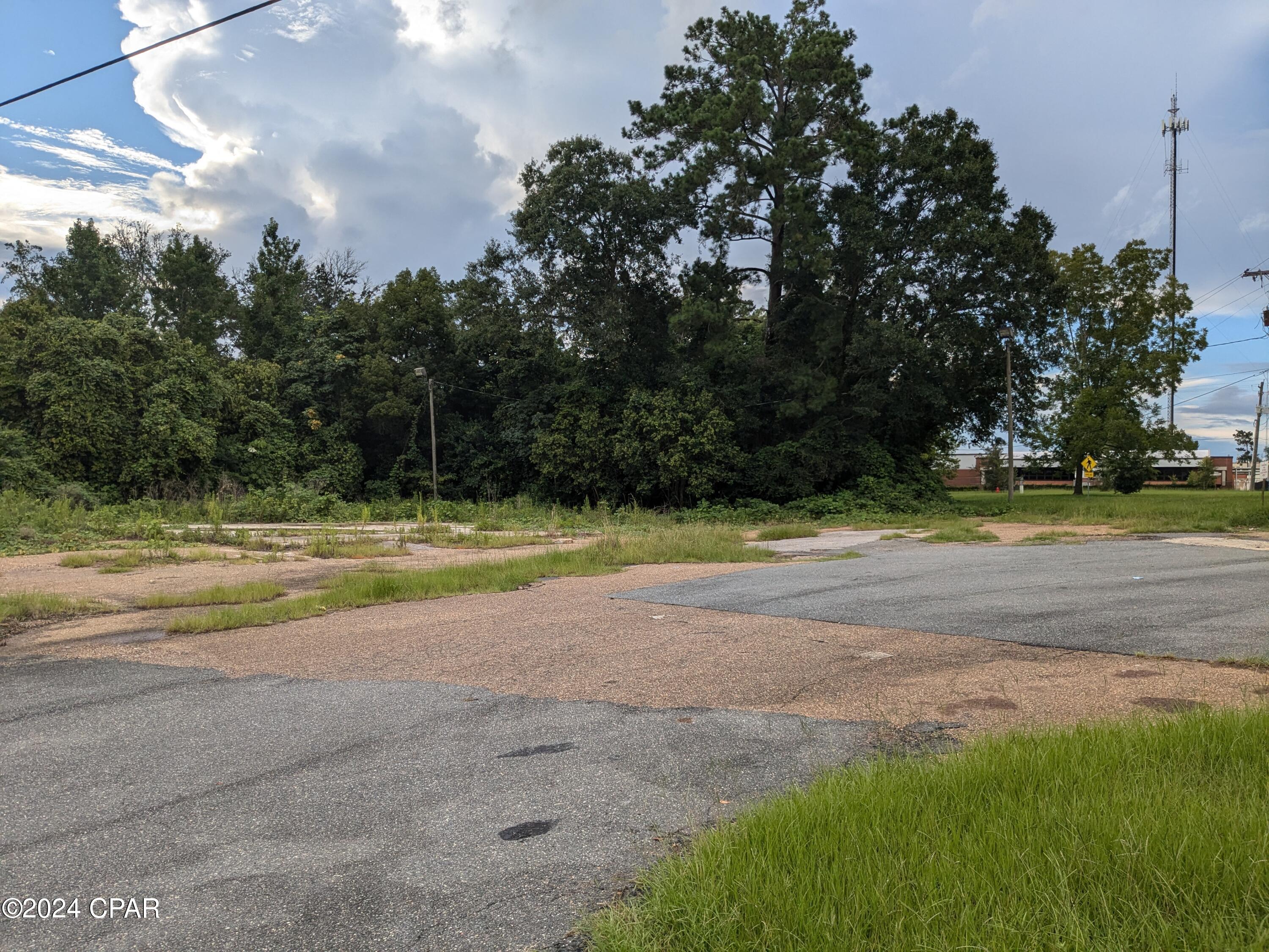 [No Recorded Subdiv] - Land