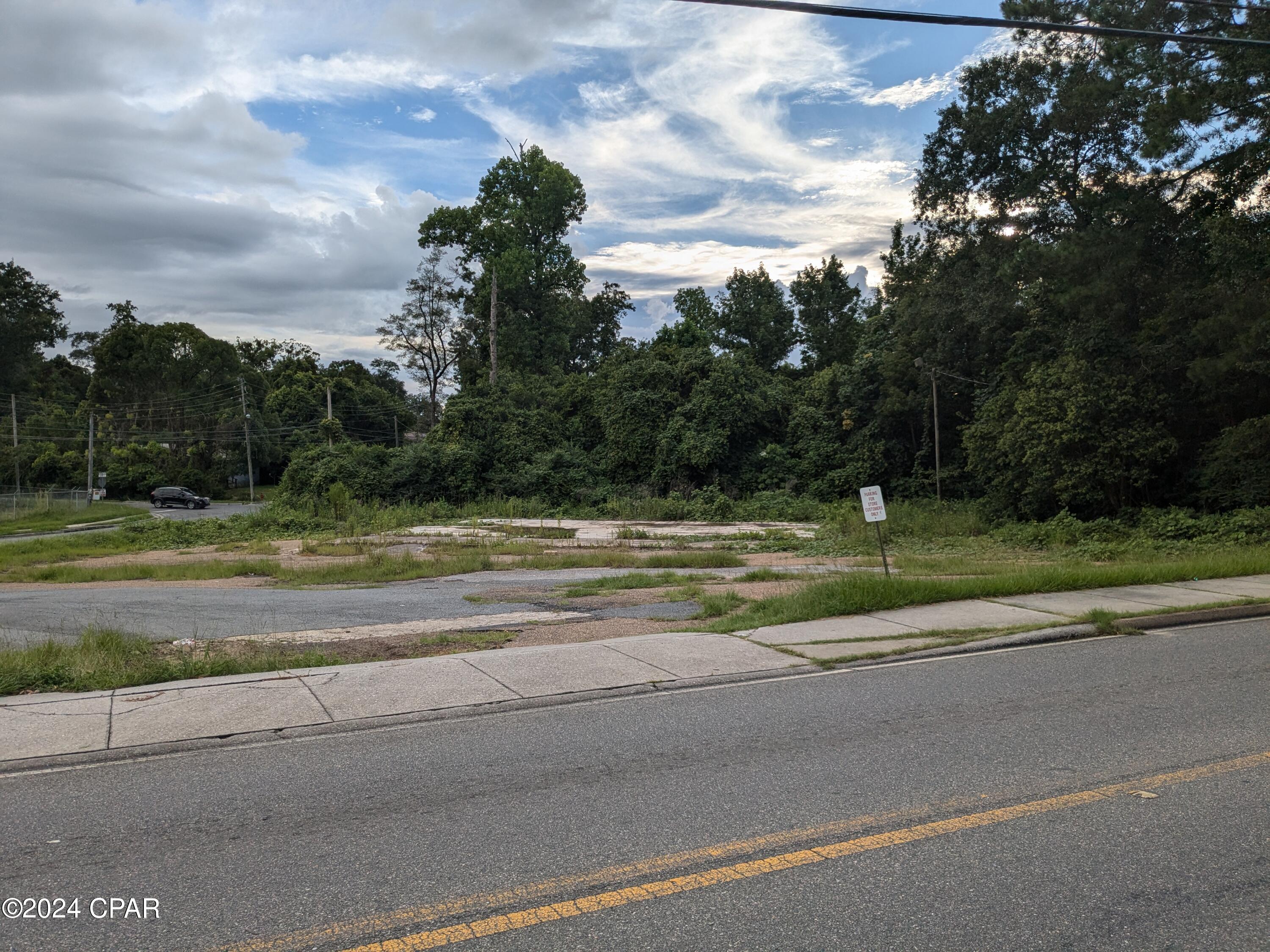 [No Recorded Subdiv] - Land