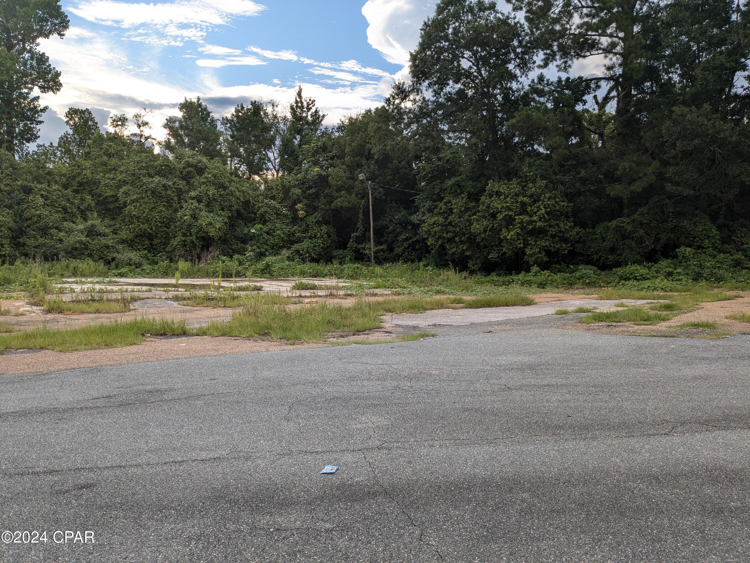 [No Recorded Subdiv] - Land