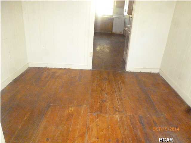 Pine View Add. Unrec - Residential