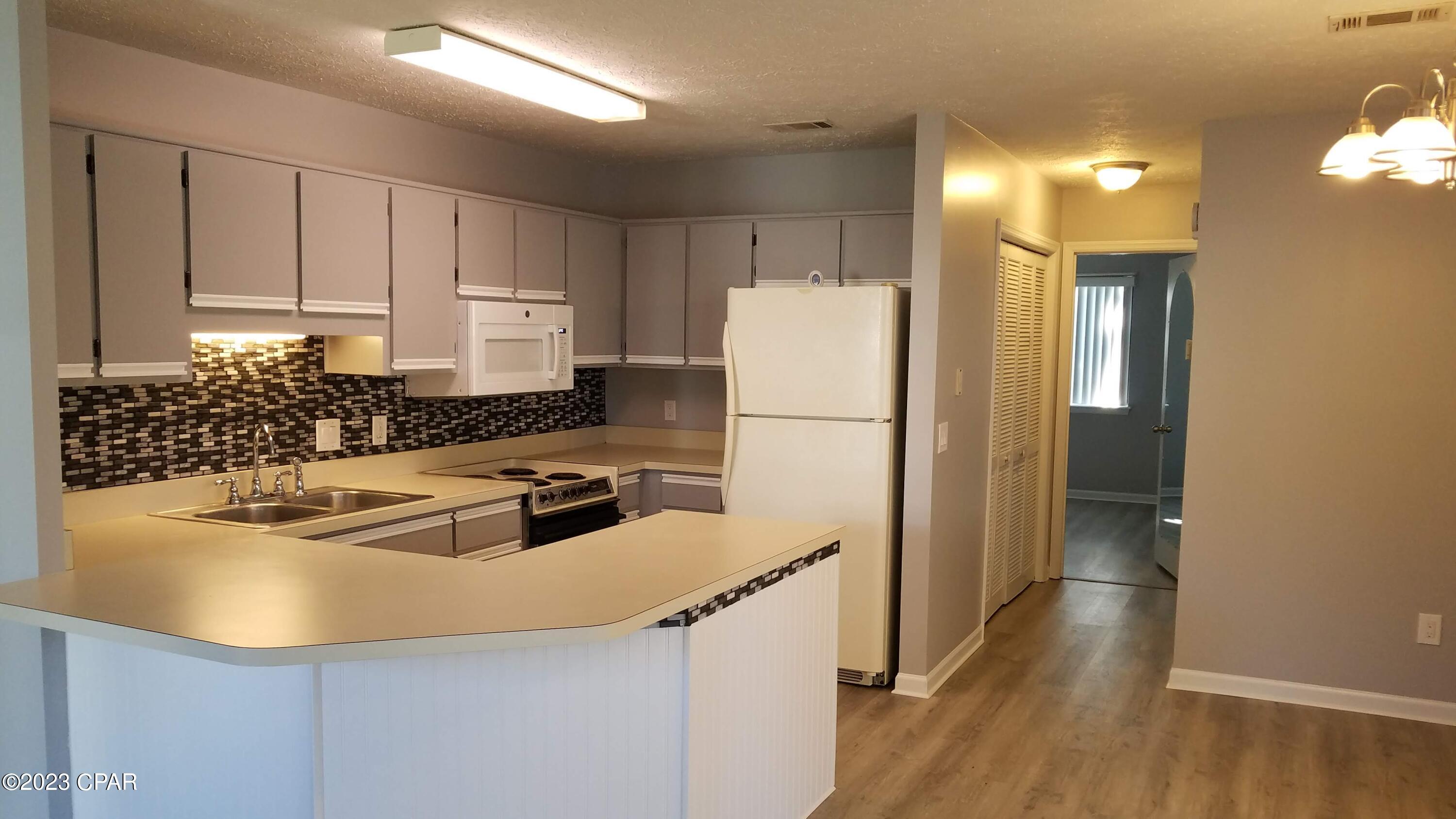 [No Recorded Subdiv] - Residential Lease