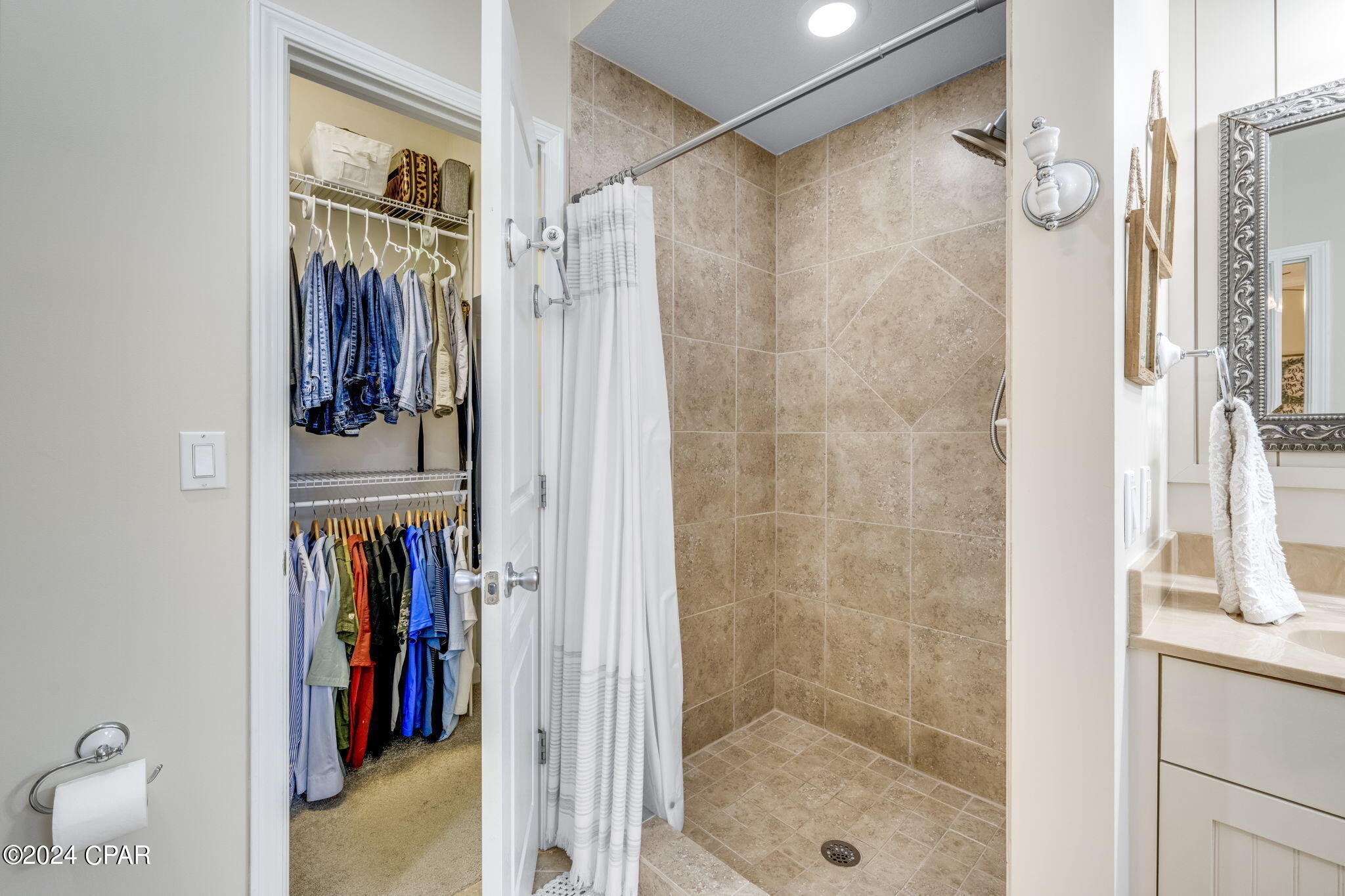 Colony Club Hrbr Ph 2 - Residential