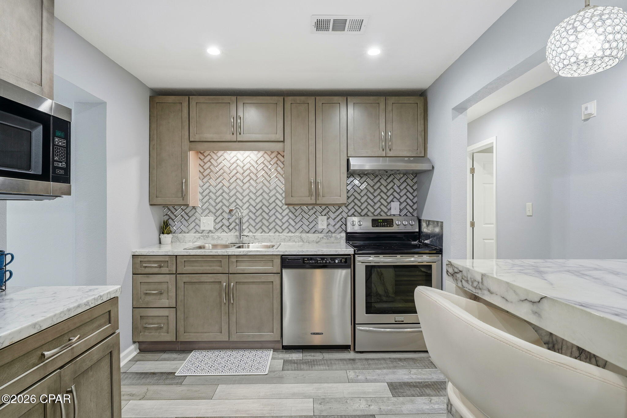 Lake Drive Heights 1st - Residential