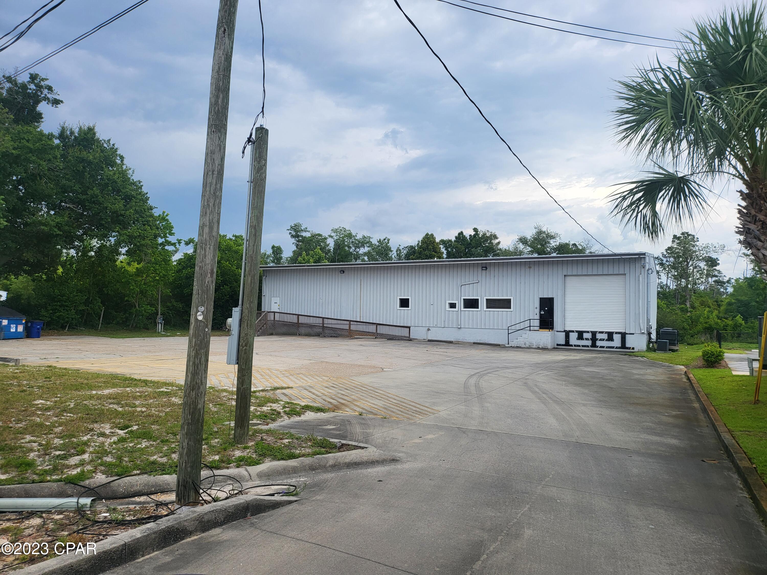 [No Recorded Subdiv] - Commercial Sale