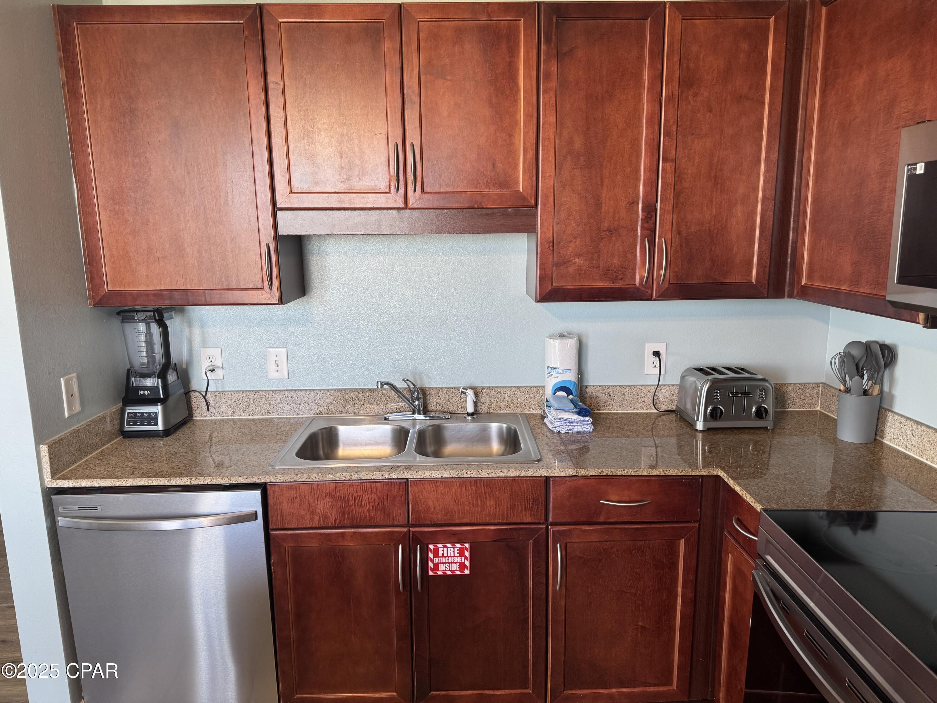 Laketown Wharf - Residential