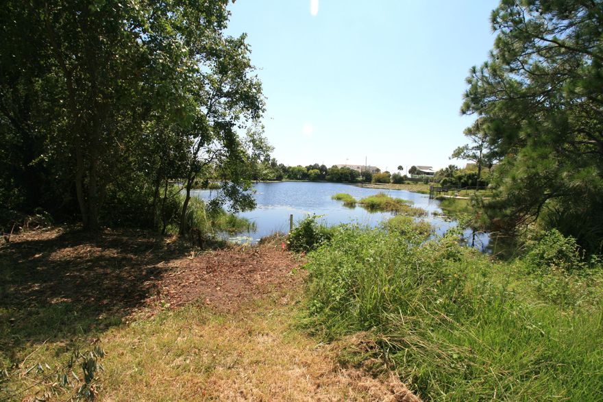 Great building site located in the heart of Laguna Beach. The perfect place for a fulltime or vacation home.  Lot has coastal dune lake water frontage.  Very close to beach access.  Build up and capture gulf views.

** ALL important listing data must be verified.