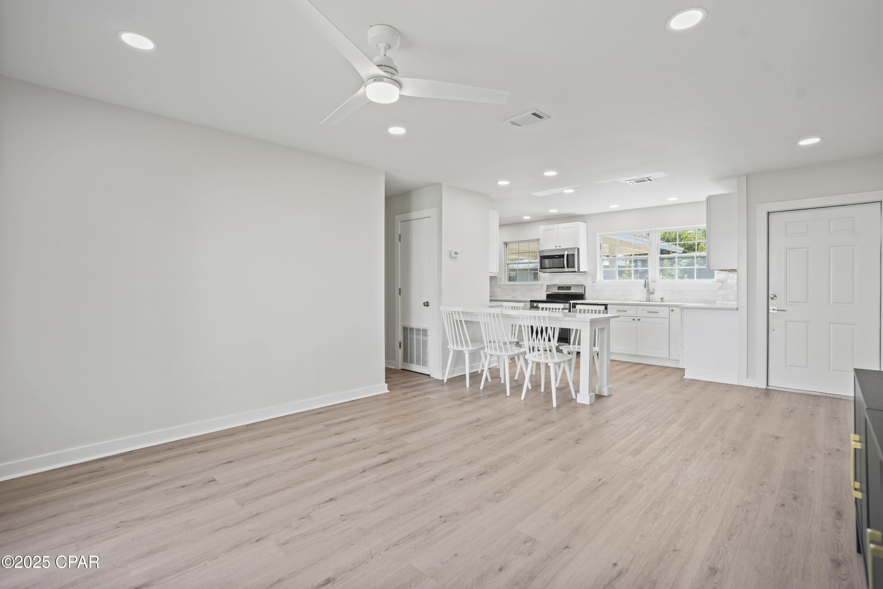 Riviera Beach 1st Add - Residential