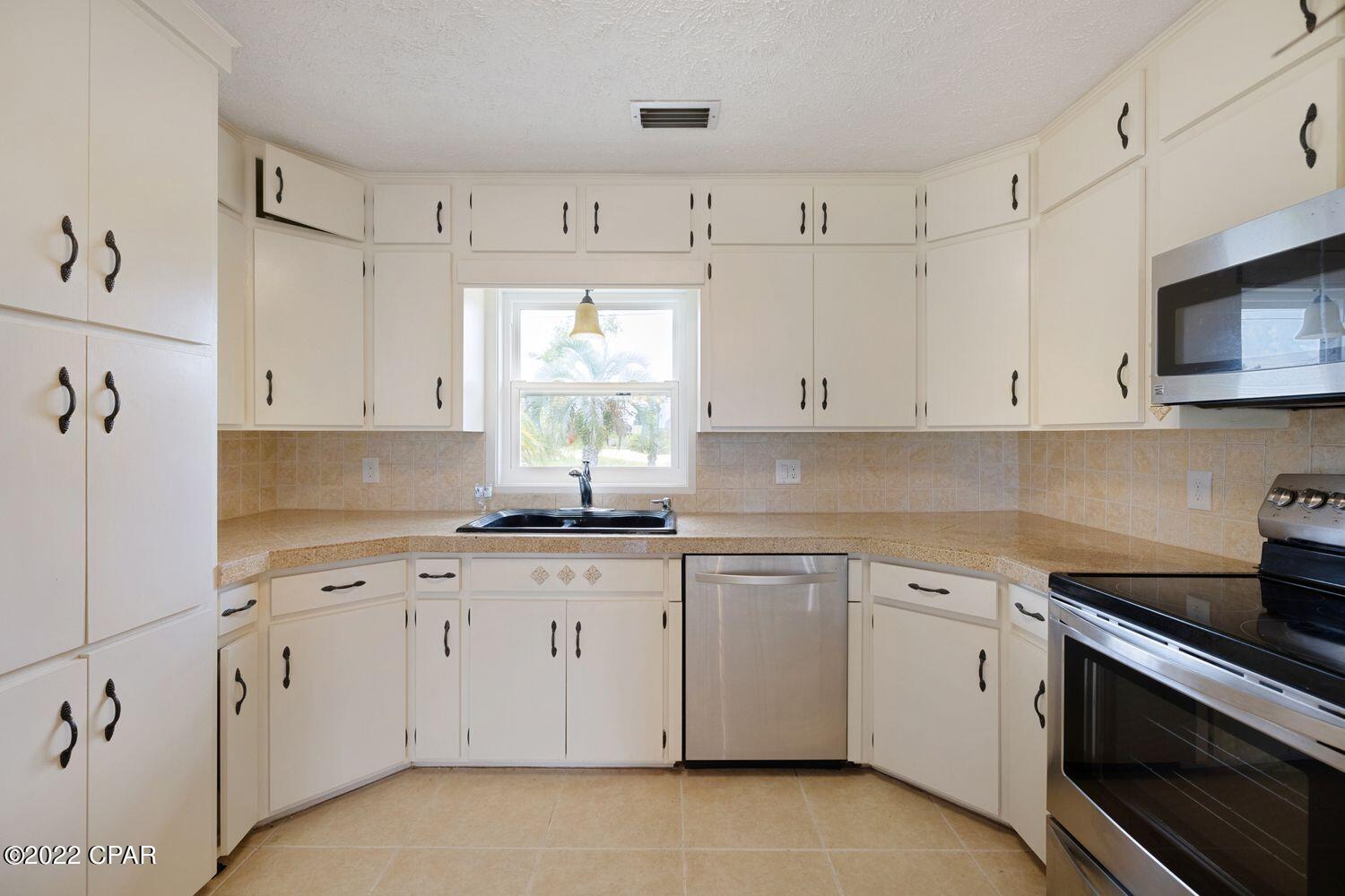 Lynn Haven - Residential Lease