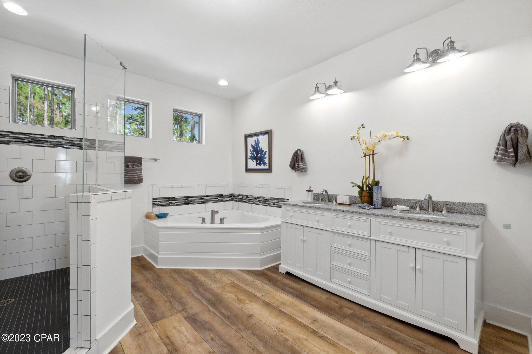 Rivercamps On Crooked Creek - Residential