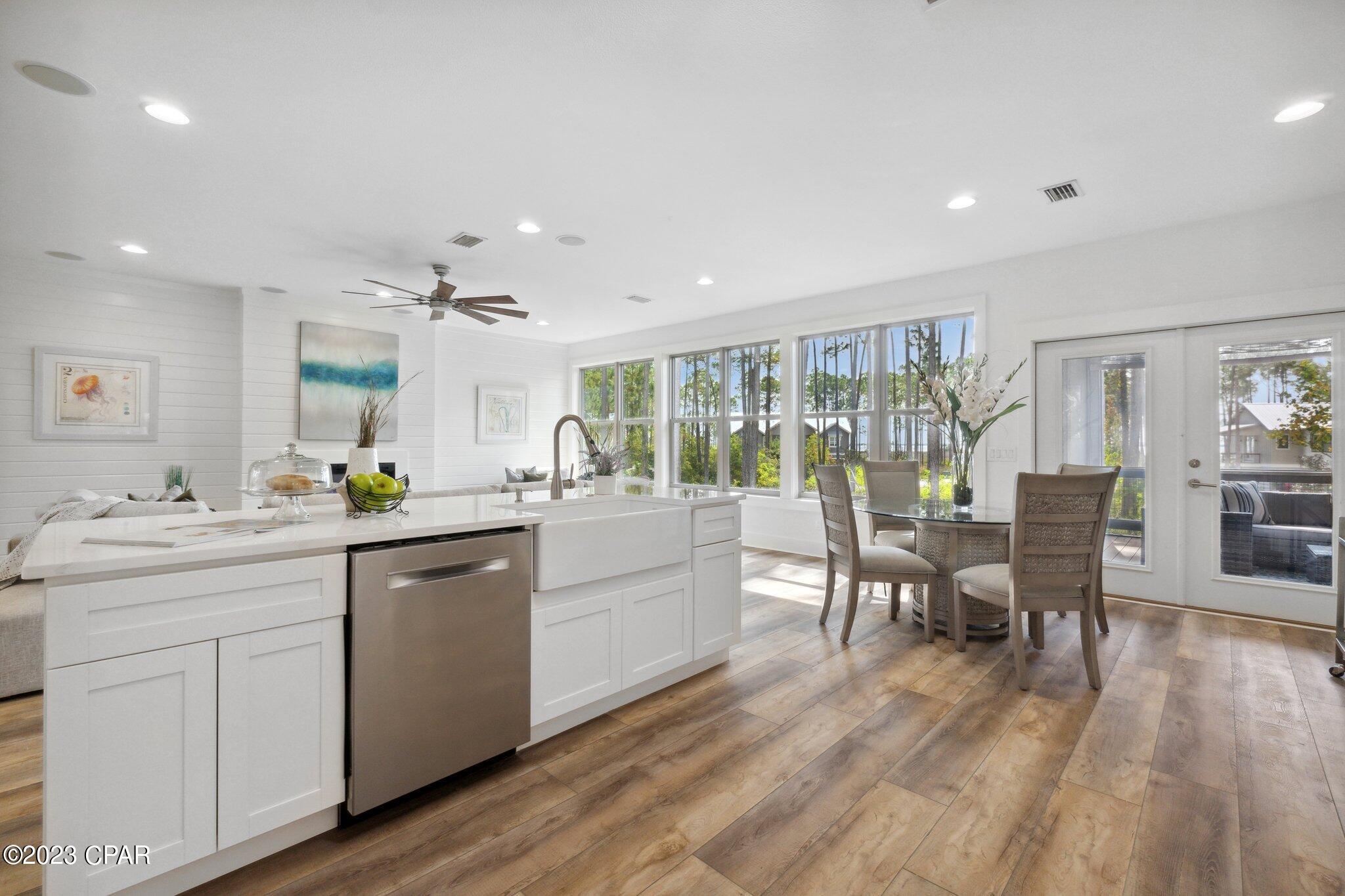 Rivercamps On Crooked Creek - Residential