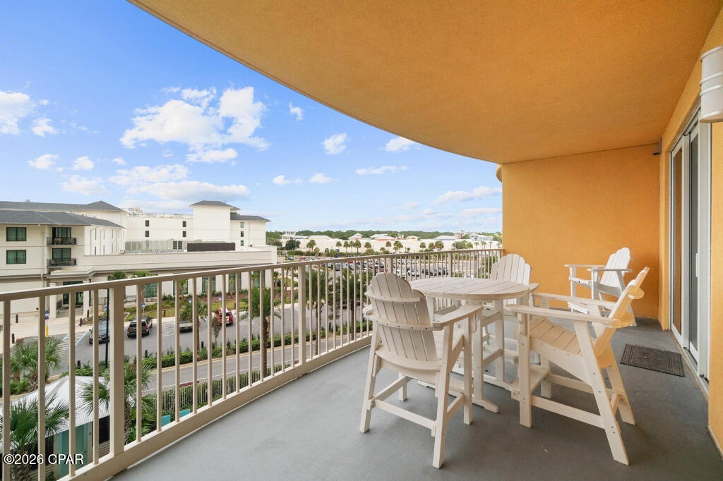 Calypso Towers III - Residential