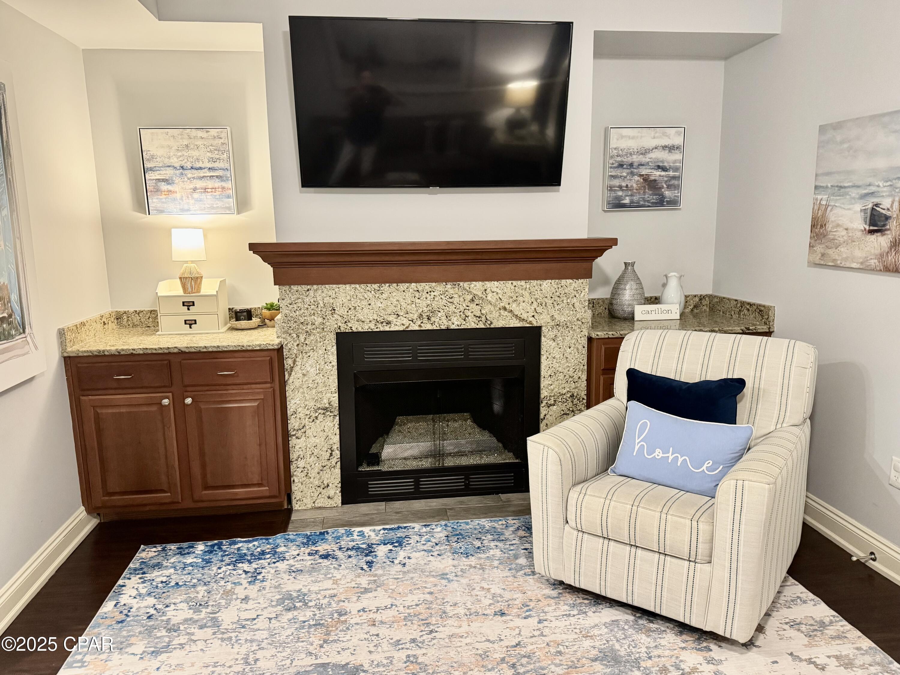 Carillon Beach Inn - Residential