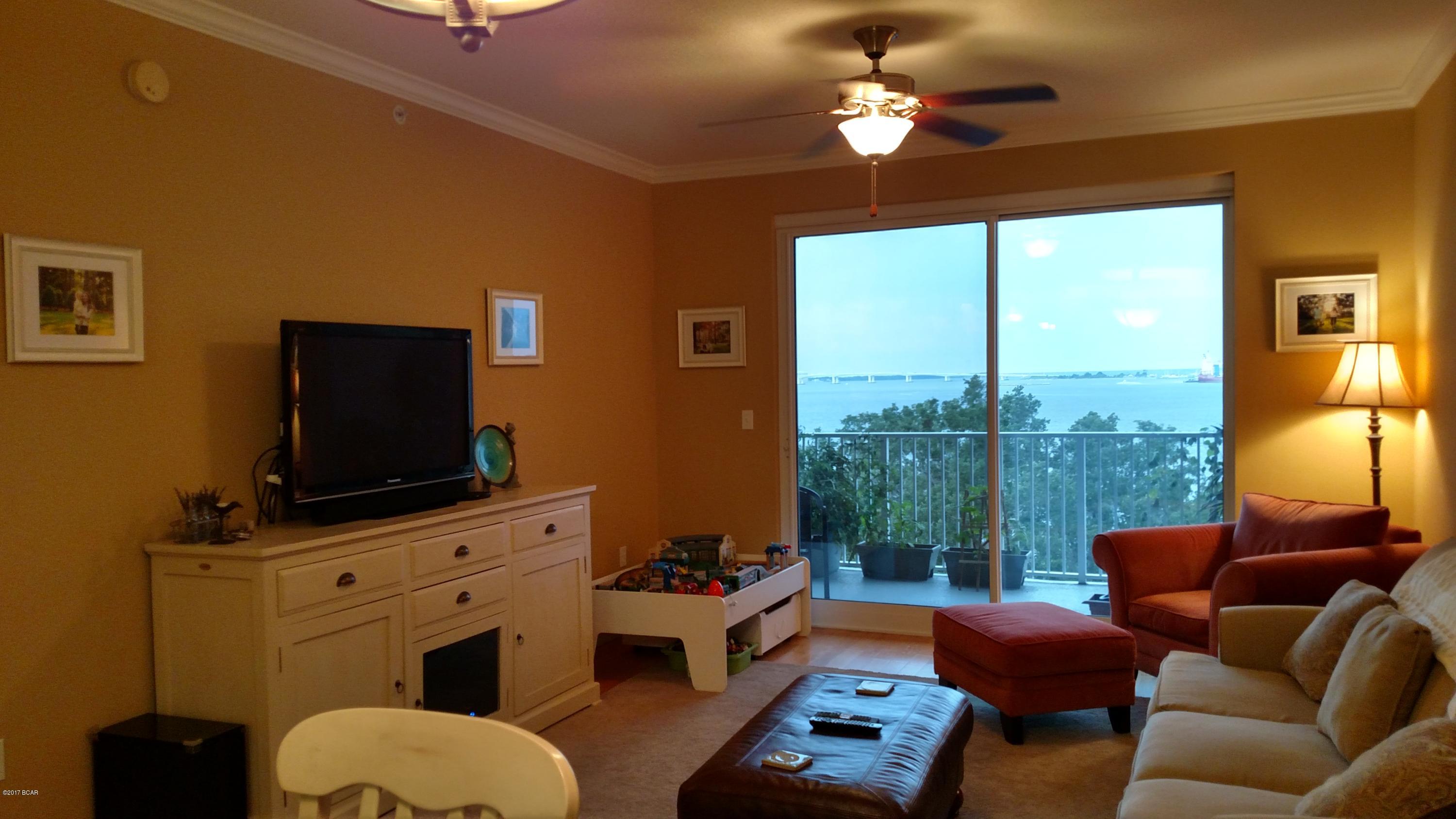 Magnolia Bay Club - Residential