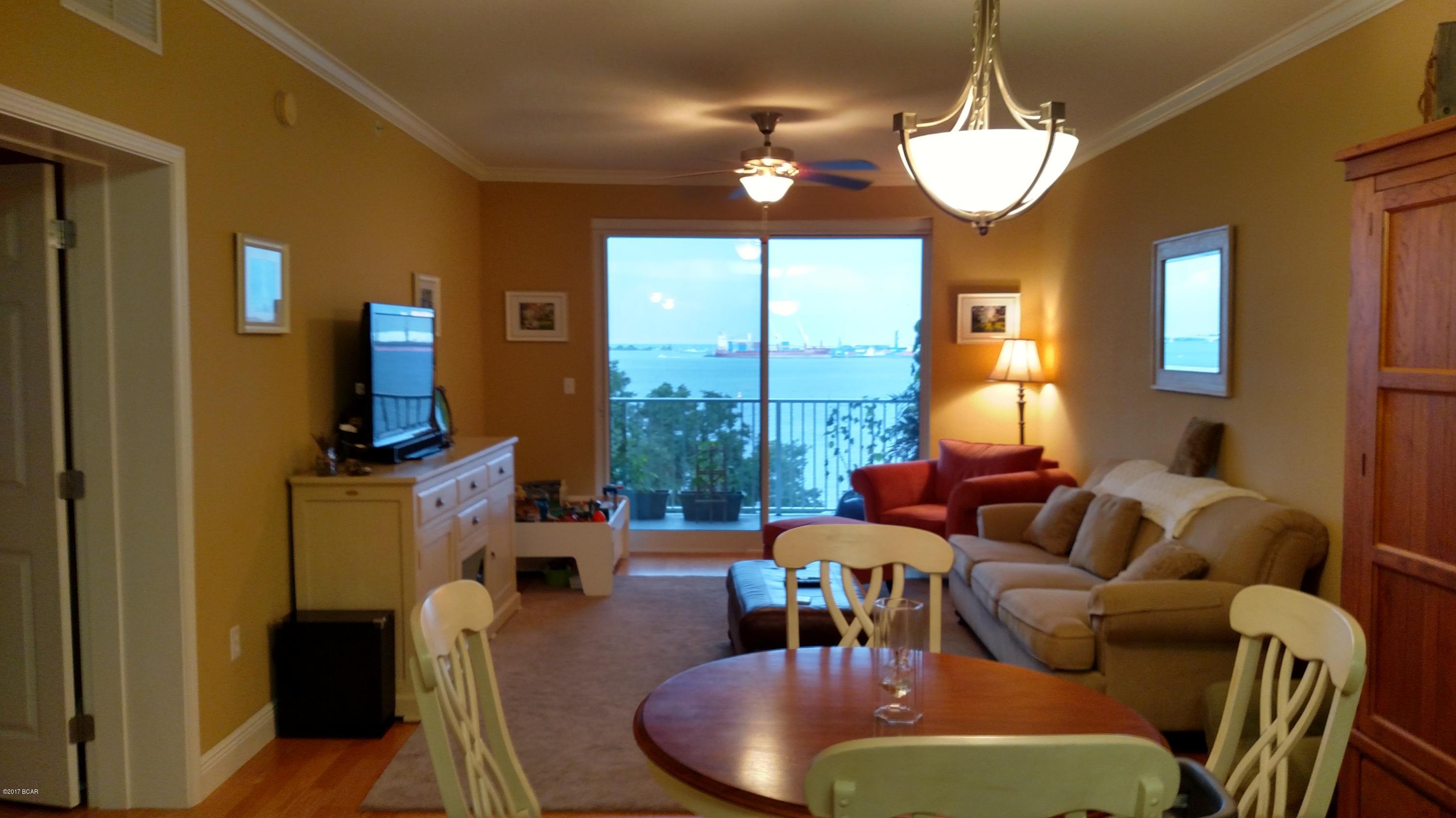 Magnolia Bay Club - Residential