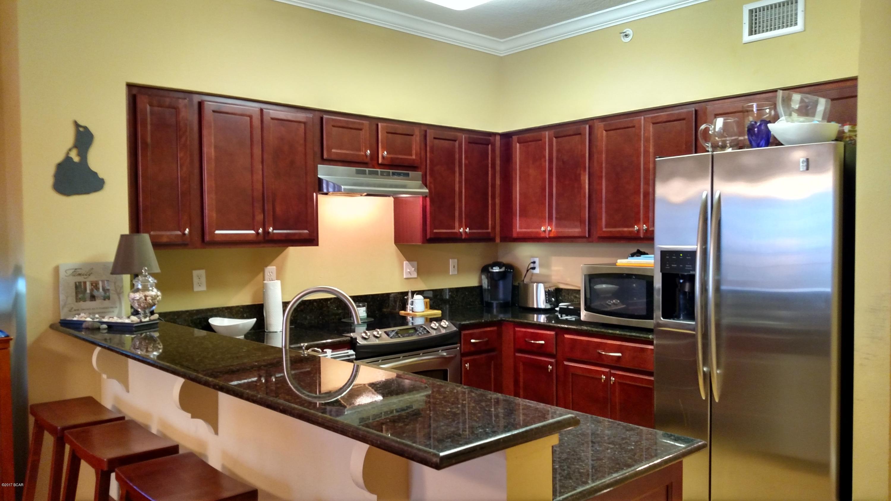 Magnolia Bay Club - Residential