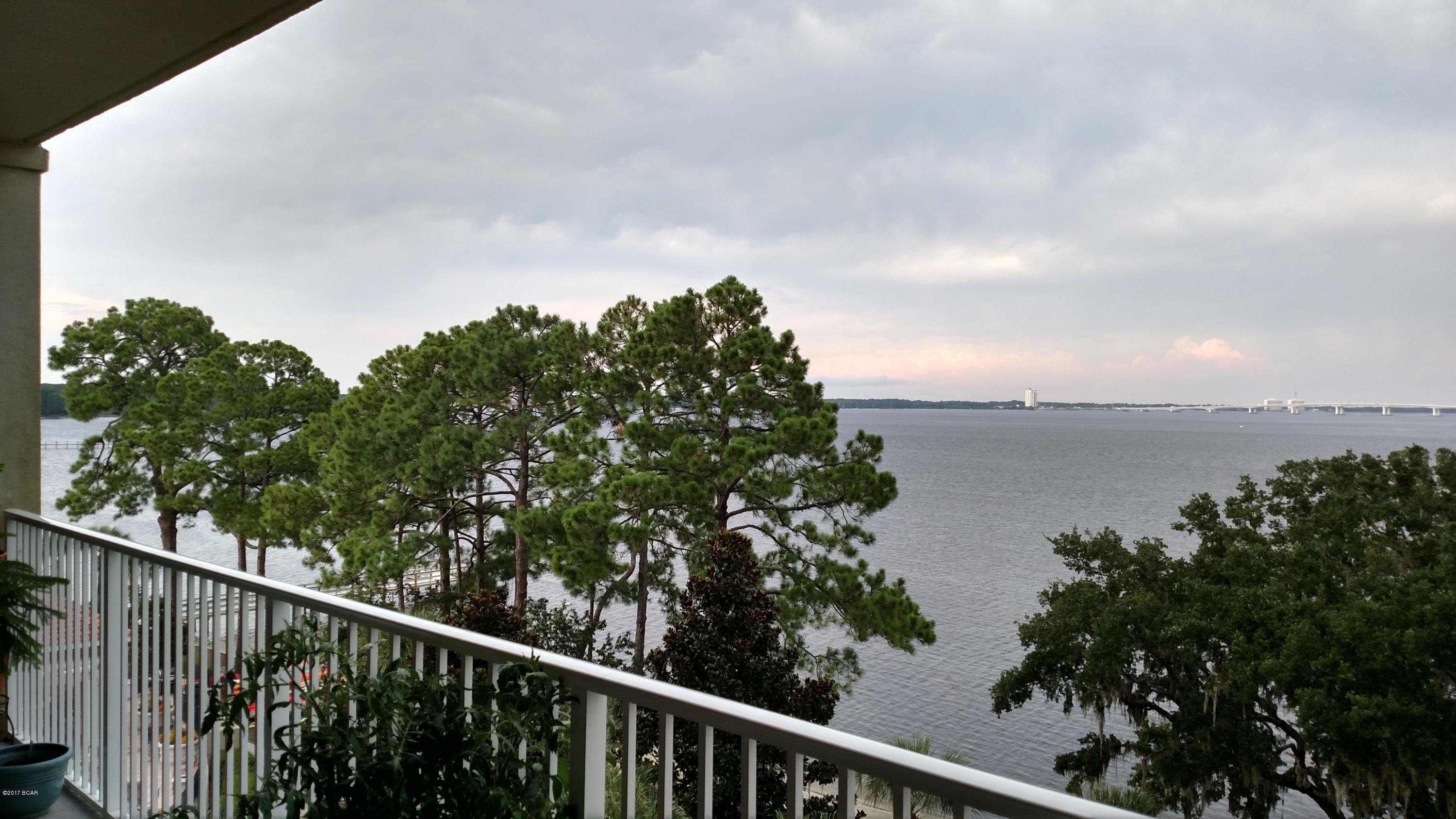 Magnolia Bay Club - Residential