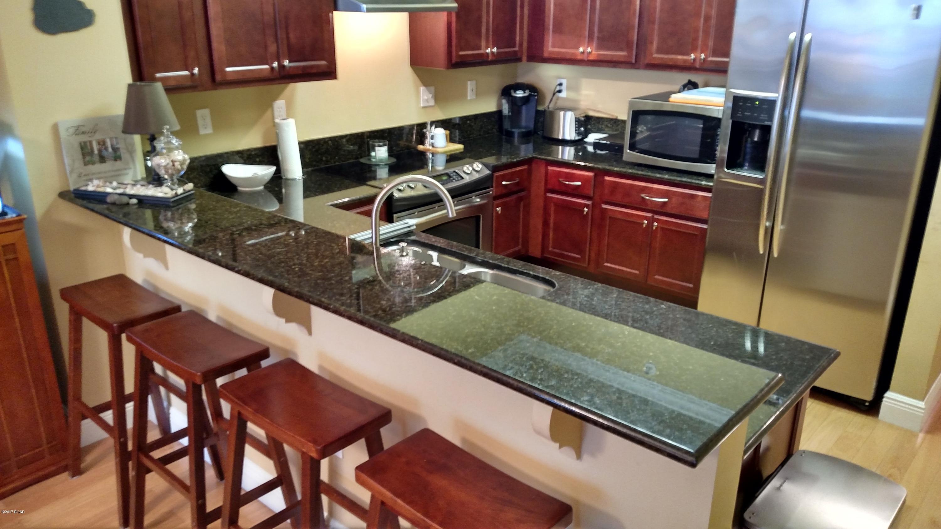 Magnolia Bay Club - Residential